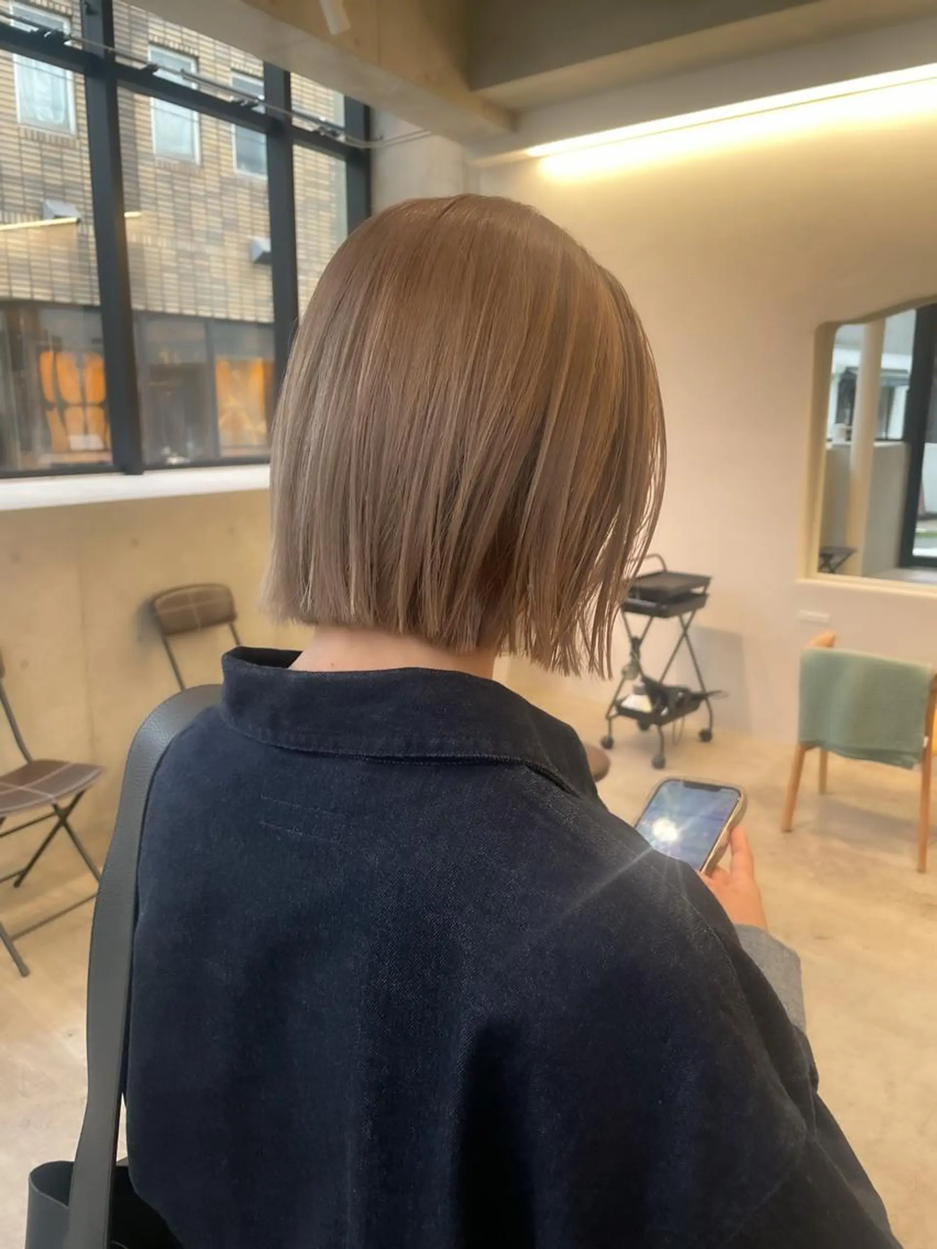 ショート カラー ヘアアレンジ ミニボブ/ブリーチ 🌈MISATOのヘアスタイル