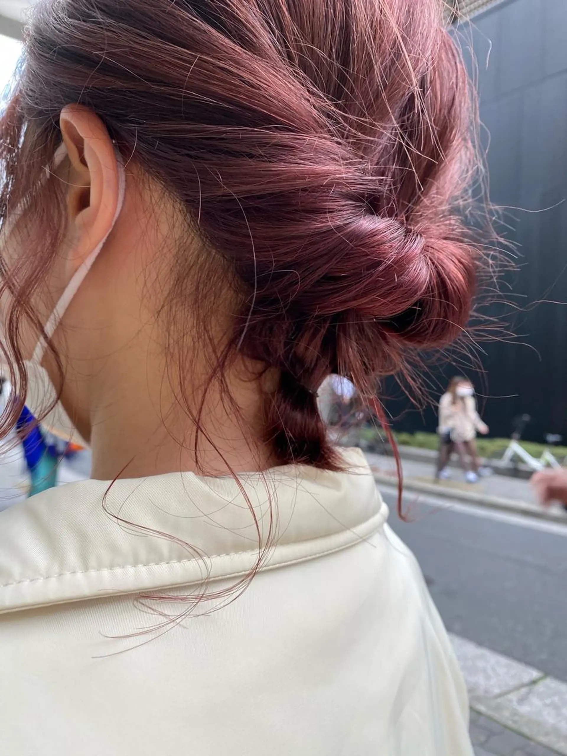 ミディアム カラー ヘアアレンジ マツエク・マツパ アイブロウ ブラウンカラー ピンクカラー ピンクブラウン カラーマツエク ヘアセット Noah's　Ark所属・透明感カラー🫧ヘア セット🫧松本菜月の眉毛・アイブロウイメージ