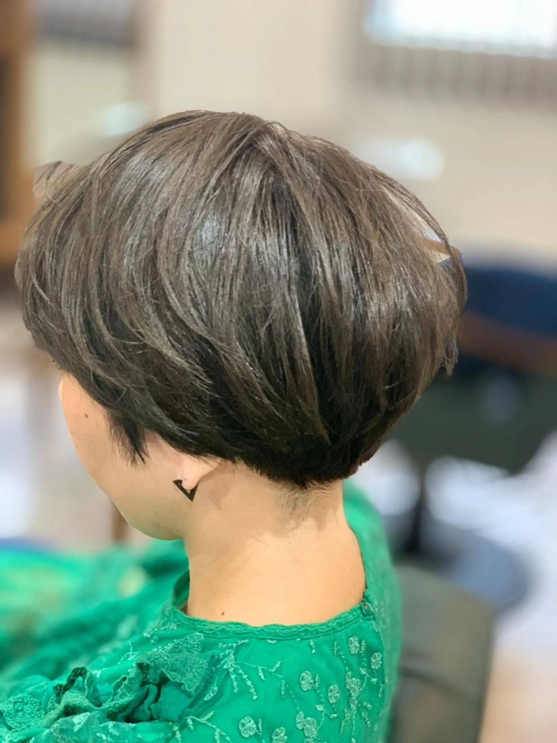 ショート 碓井 美雪のヘアスタイル