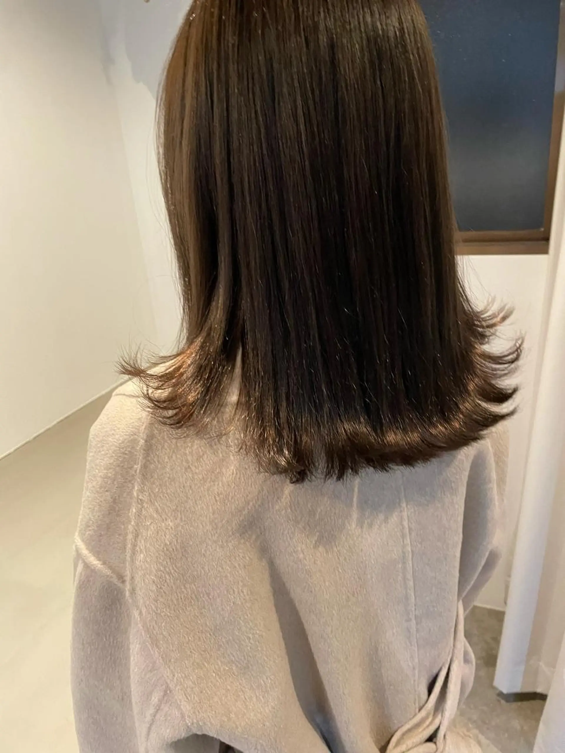 ミディアム カラー ヘアアレンジ ブリーチ グレージュ ブリーチなしカラー オリーブグレージュ オリーブグレー カット ヘアカラー トリートメント 中目黒🌼 🌼ハナのヘアスタイル