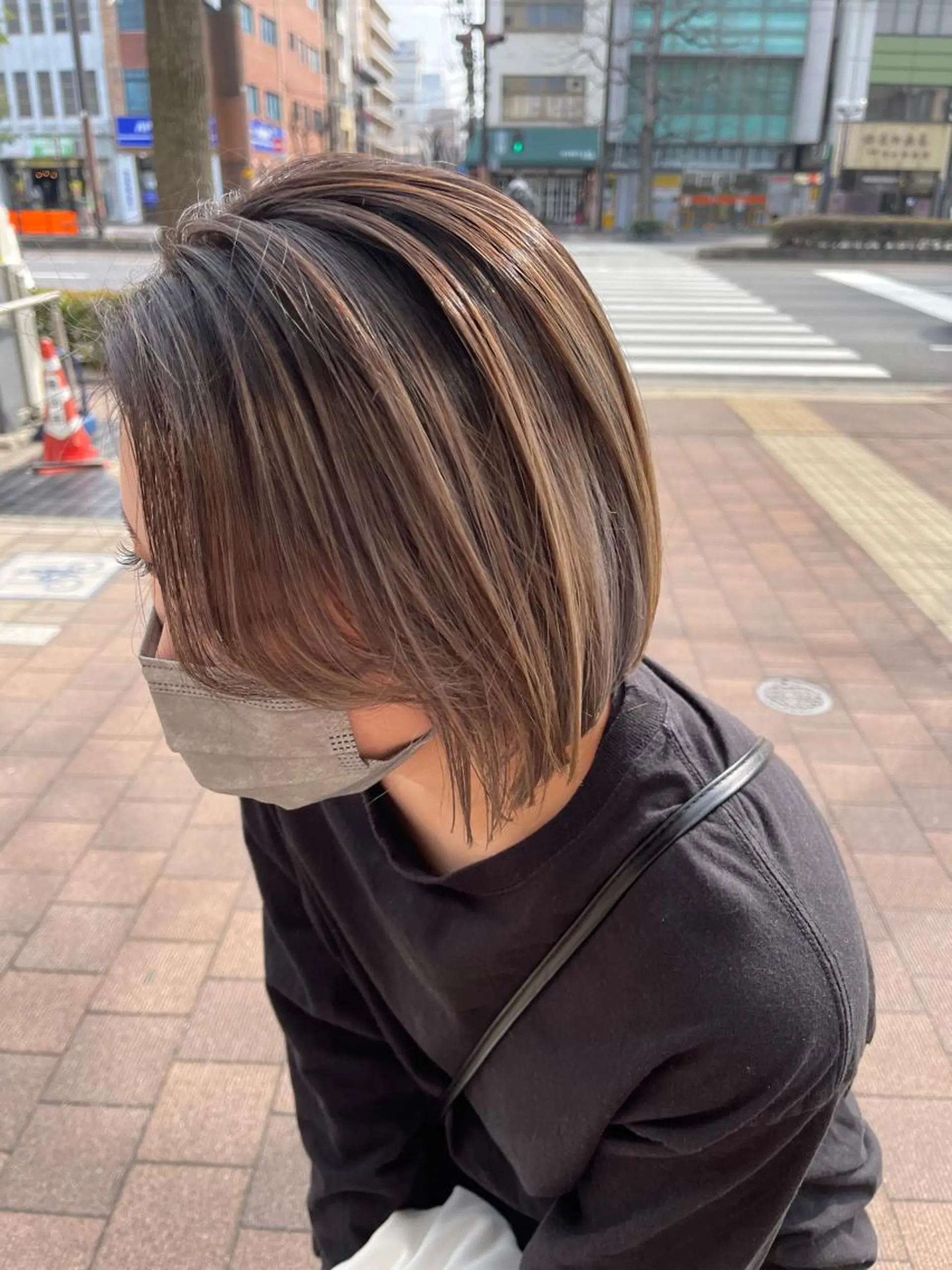 ミディアム カラー ハイライトカラー ハイライト カット ヘッドスパ 【AMANEQ】 yuka🦋のヘアスタイル