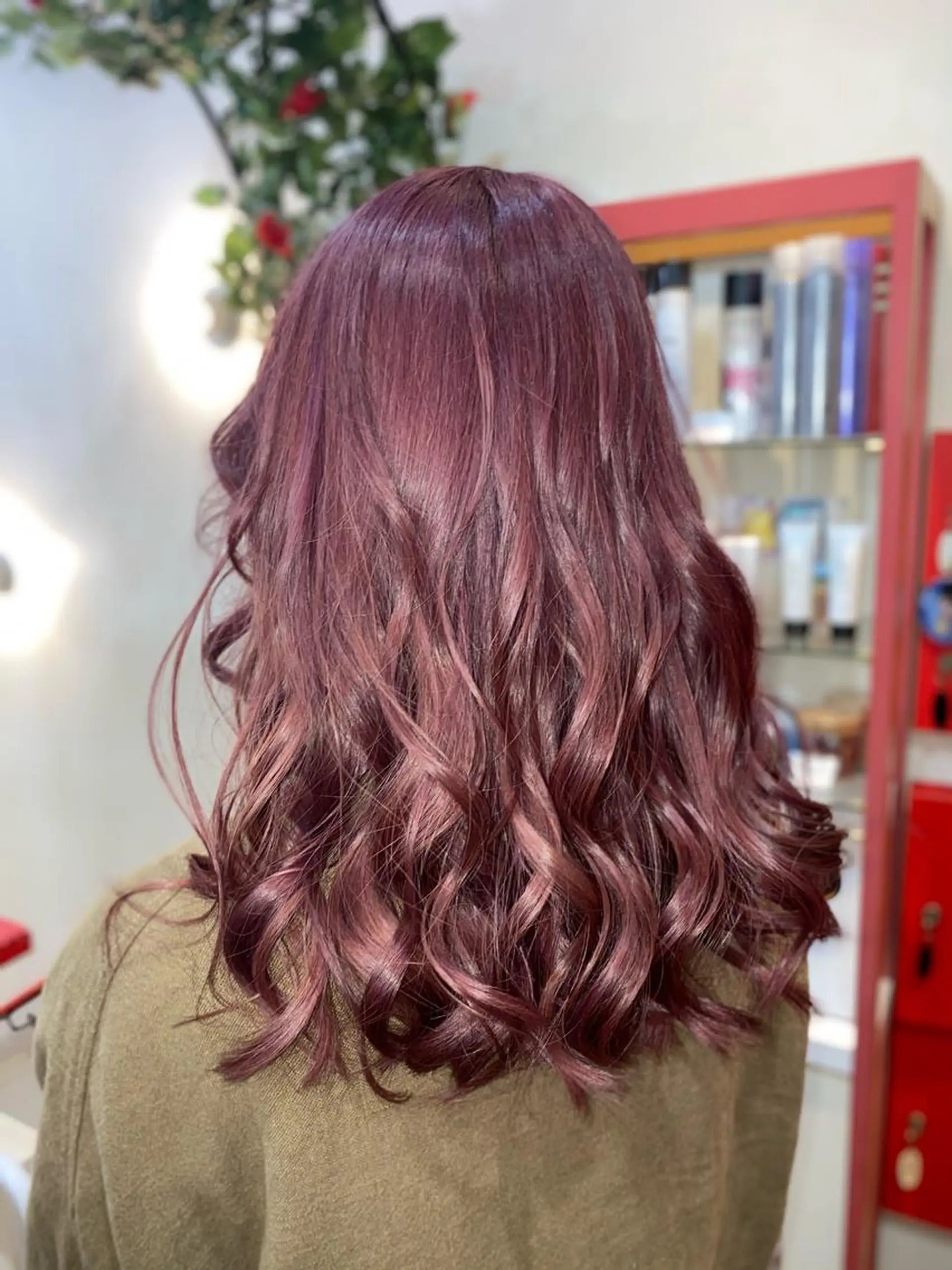 セミロング ピンクブラウン ヘアカラー ゆぴ☾‪/推しカラー /ハイトーンのヘアスタイル