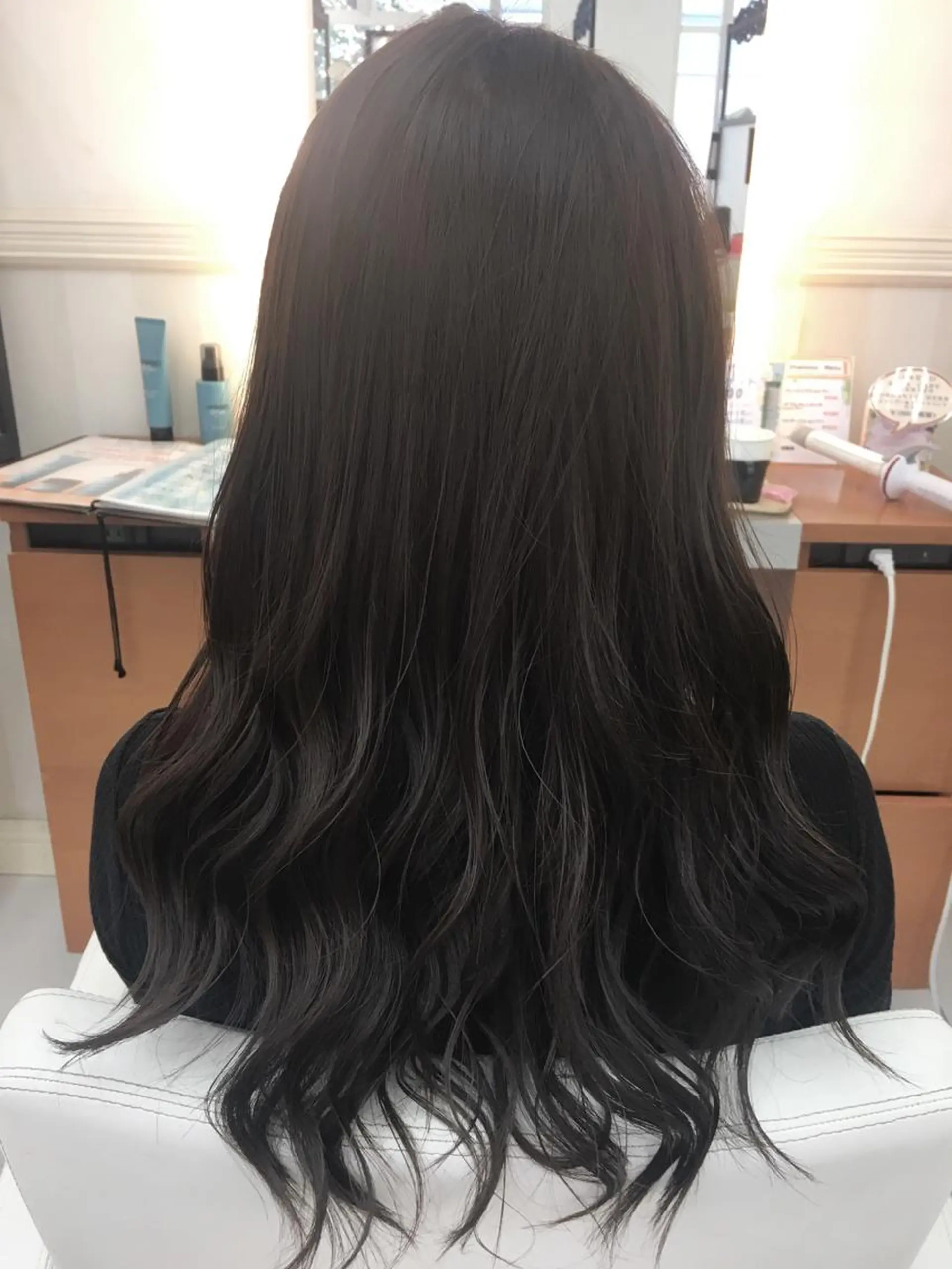 ロング カラー イルミナカラー 外国人風カラー カット ヘアカラー トリートメント N° jillva ♦️川端裕司♦️のヘアスタイル