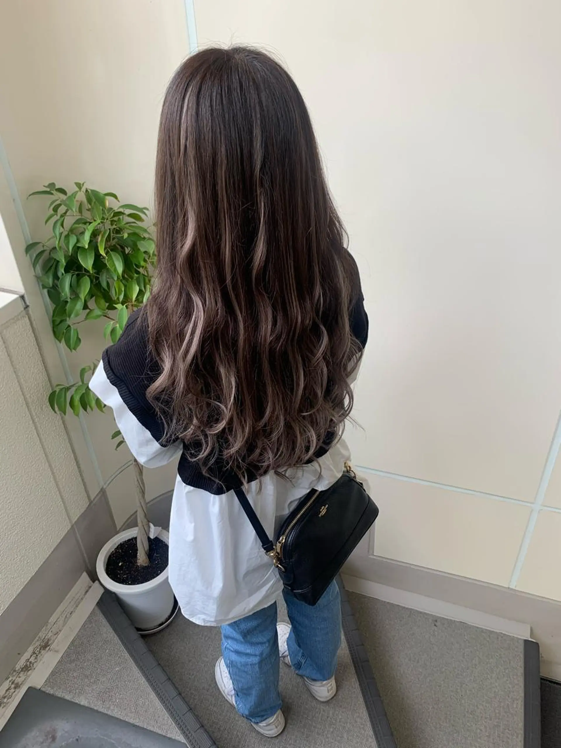 ロング カラー 羽エクステ🩷 🤍まき🤍のヘアスタイル