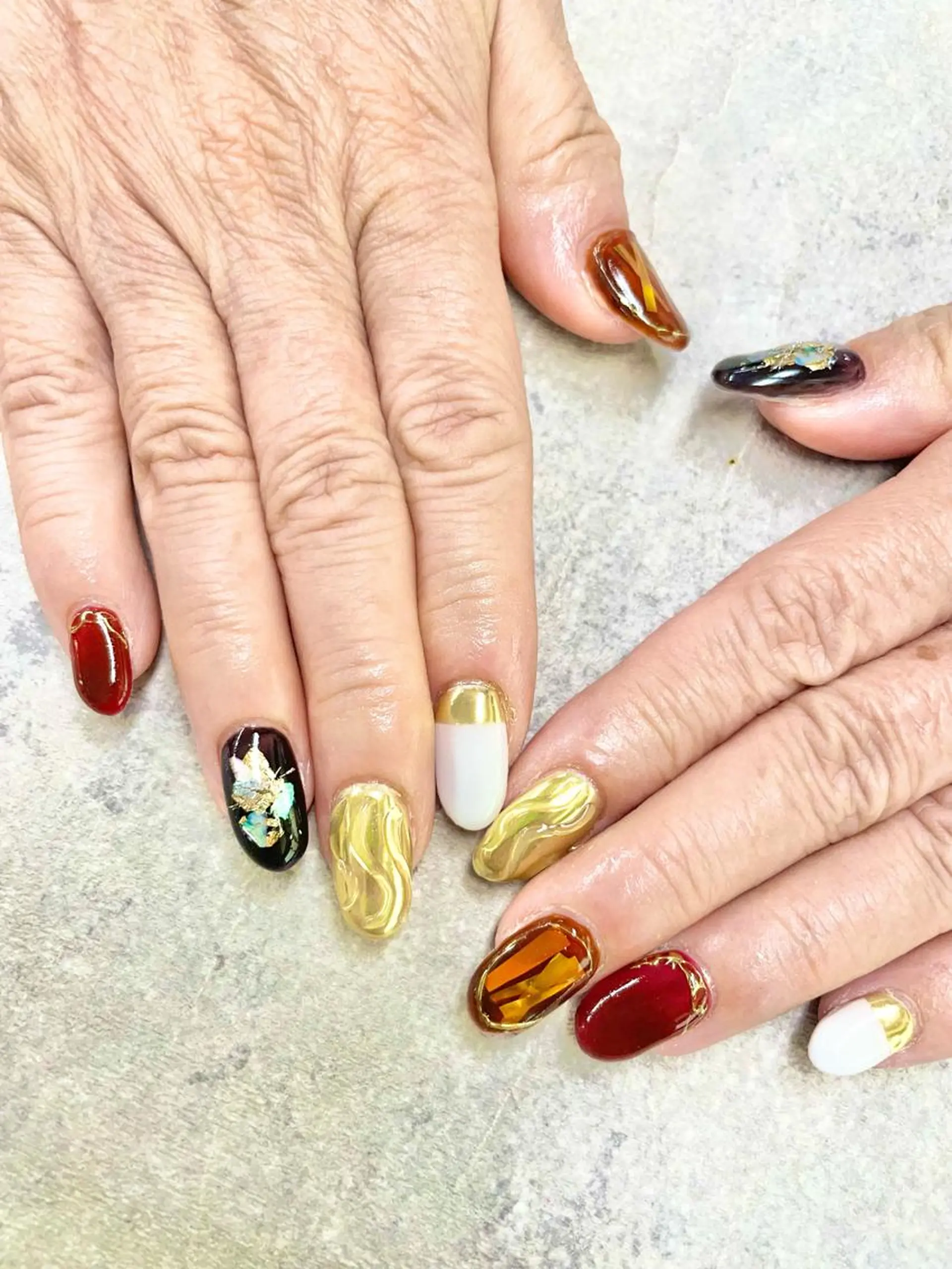 ネイル アートネイル フレンチネイル ジェルネイル ガラスフレンチ ゴールド ハンドネイル ハンドケア FASTNAIL PLUS 新宿店のネイルデザイン