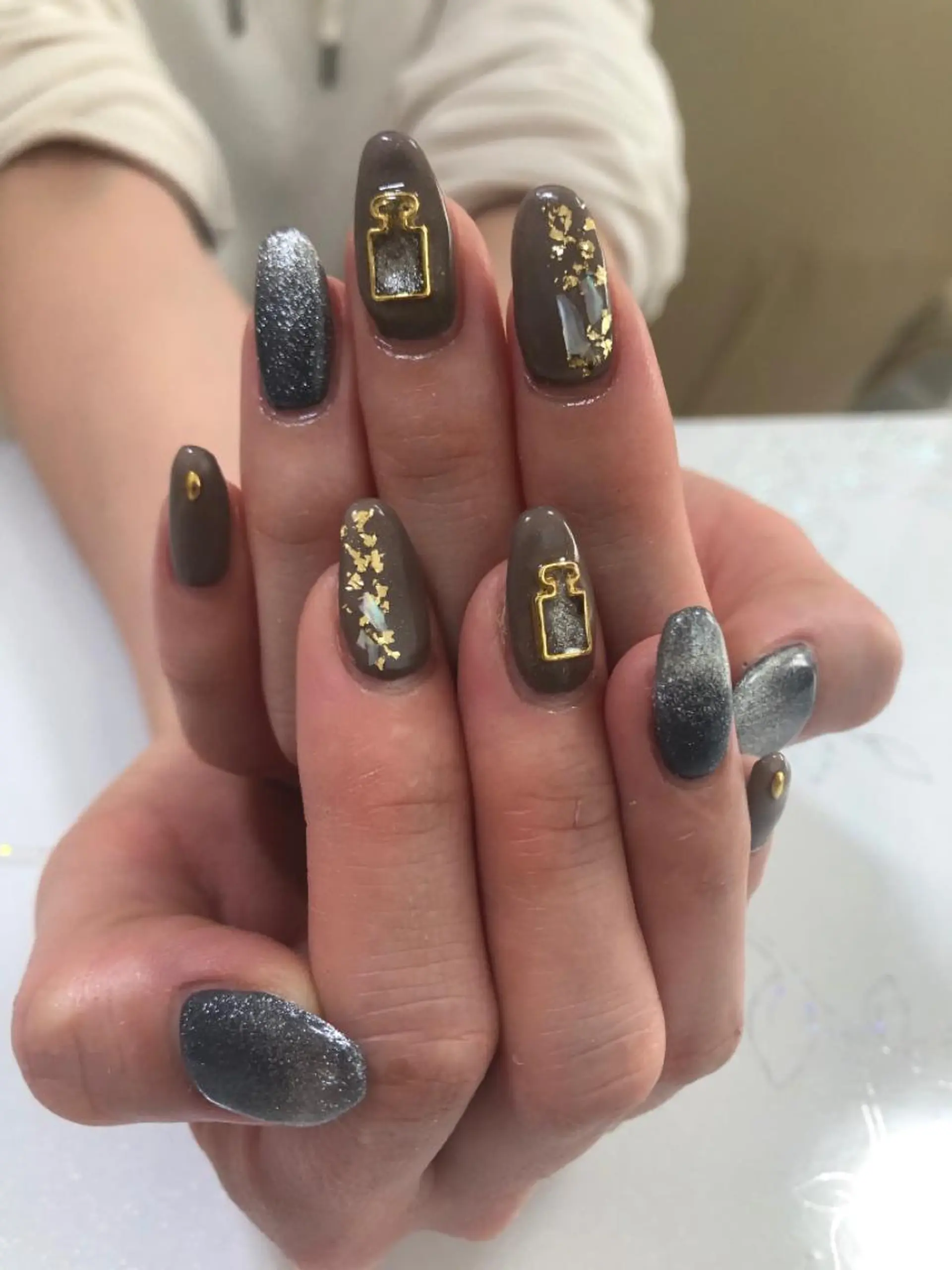 ネイル 石谷 詩織のネイルデザイン