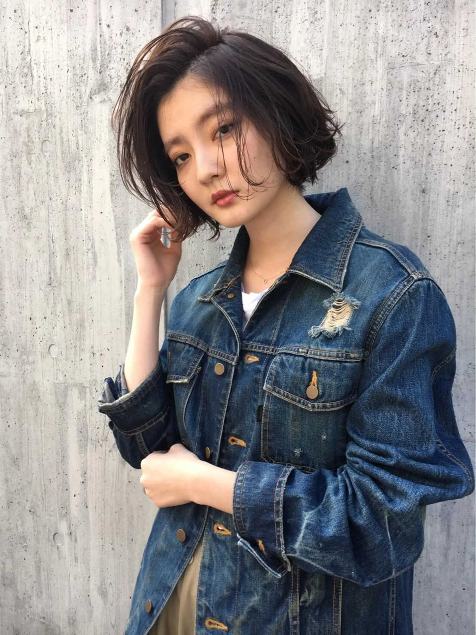 ショート カラー 透明感/オリーブ/ グレージュ/YUKAのヘアスタイル