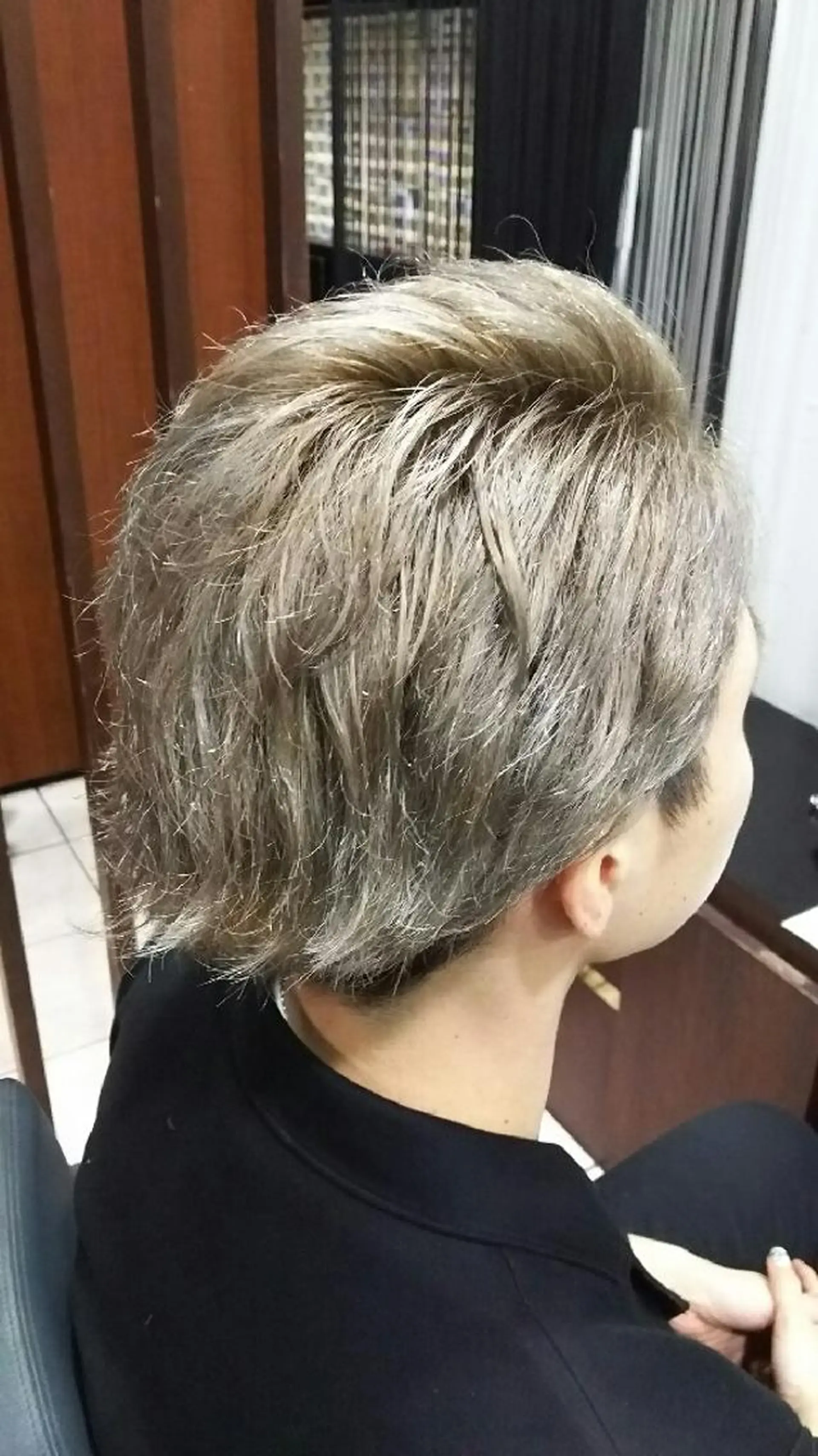 メンズ カラー SHAFT Ieiriのヘアスタイル