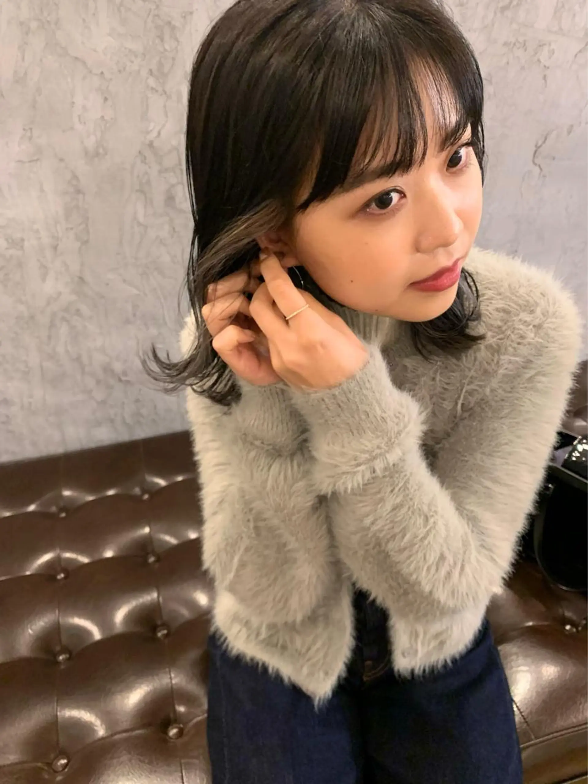 ミディアム カラー グレージュ インナーカラー Maruquee de mashu所属・みうら ありさのヘアスタイル