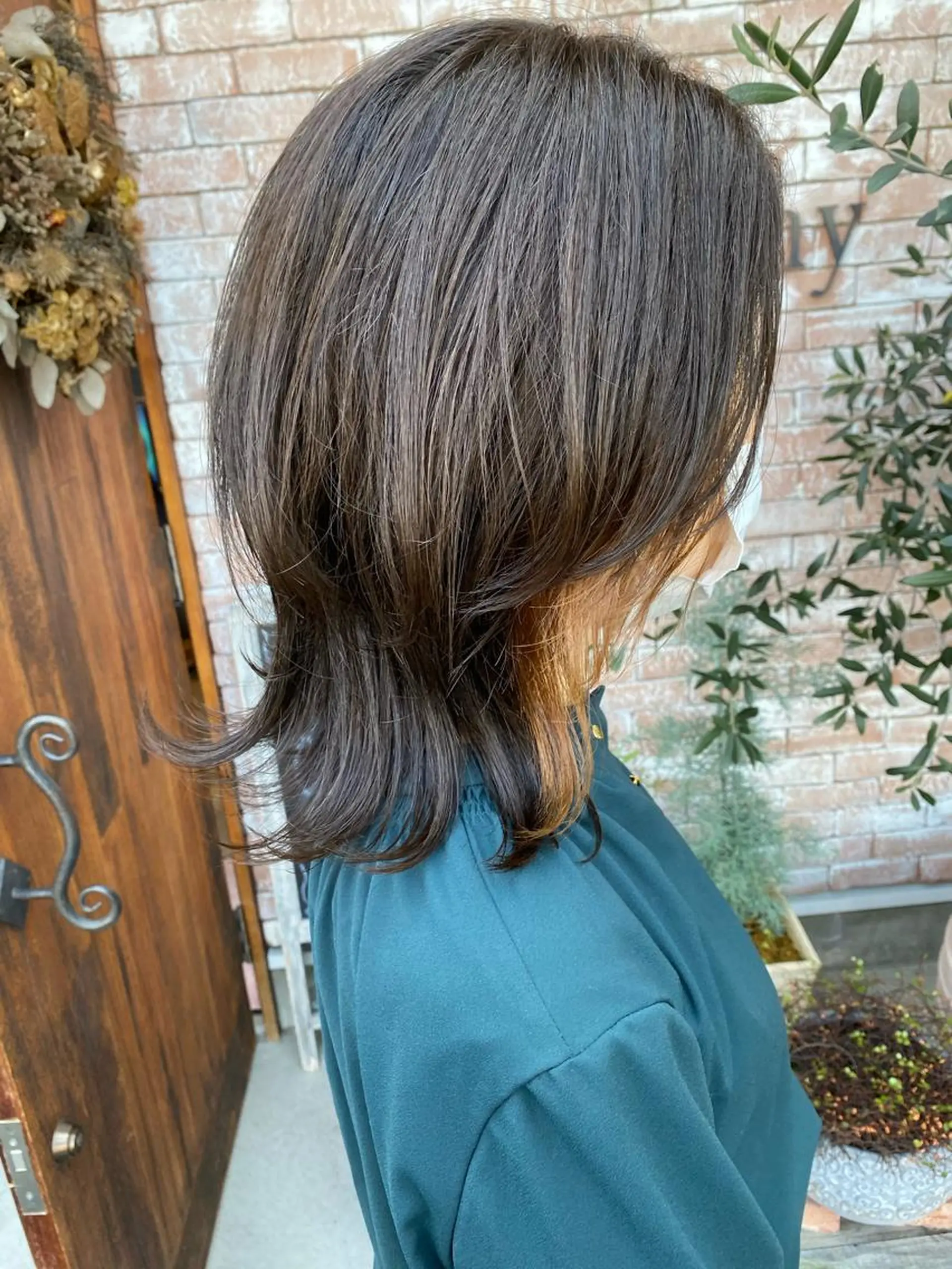 ミディアム カラー ブリーチ ウルフカット 【浜松・豊橋】 ニシモトのヘアスタイル