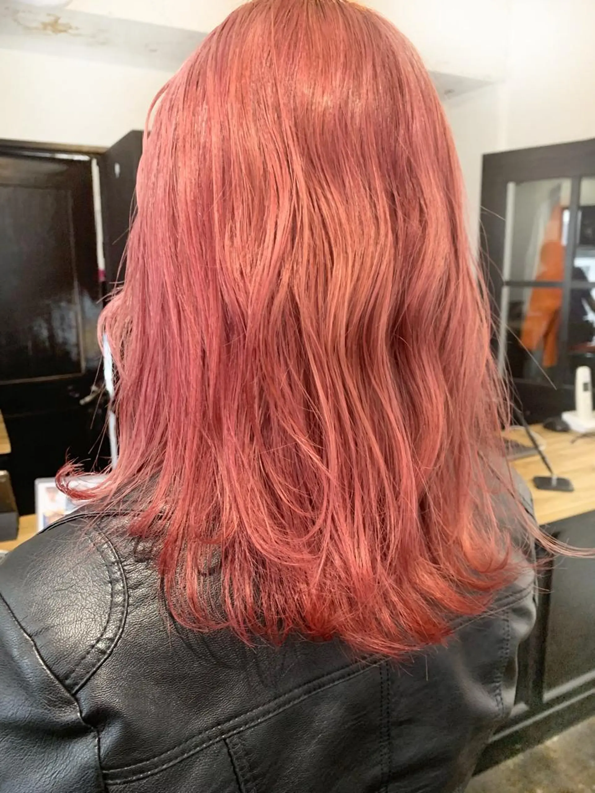 ミディアム ダブルカラー　/ インナーカラーMiiのヘアスタイル