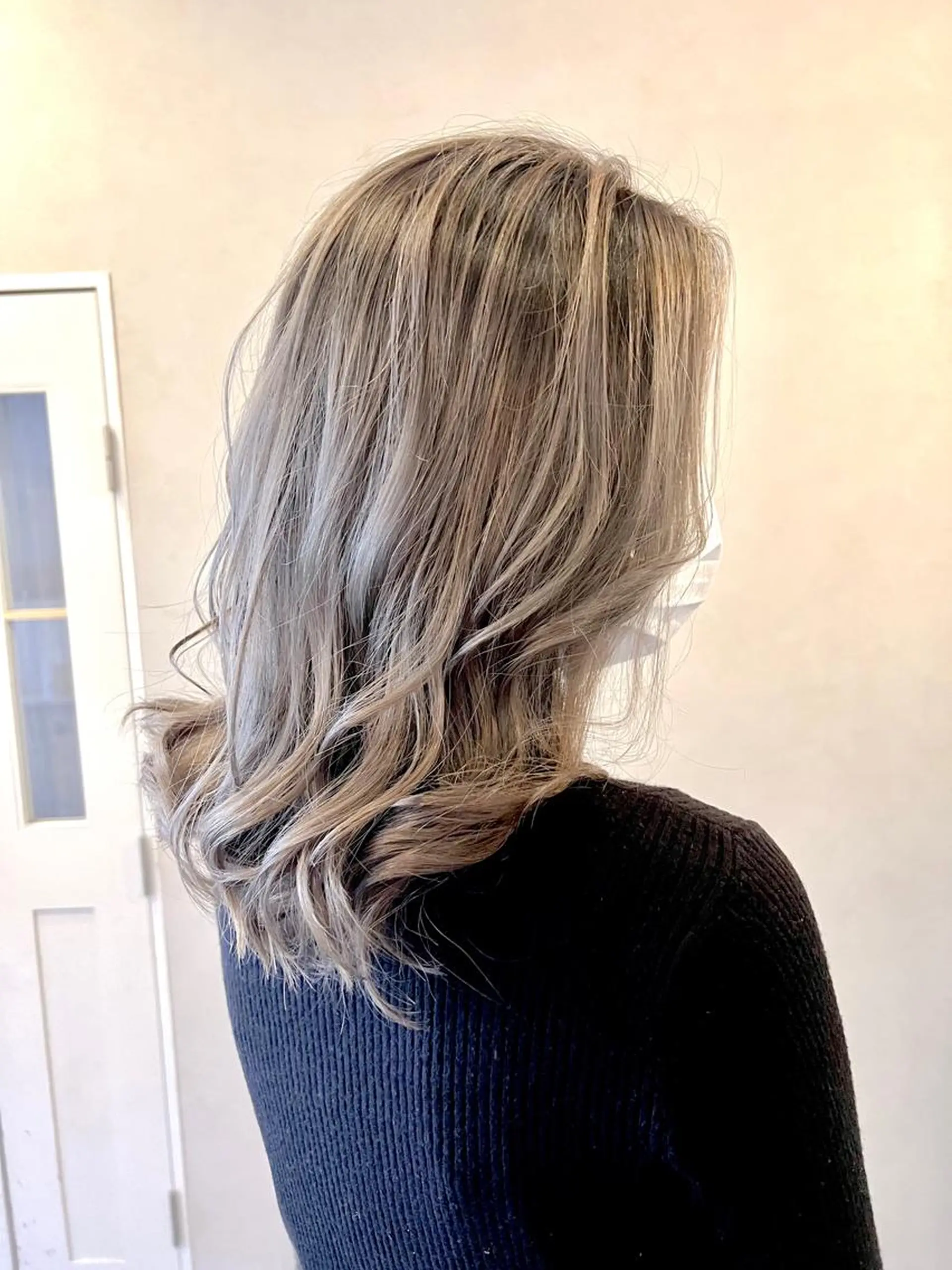 ミディアム レイヤーカット ヘアカラー トリートメント 🌿本厚木代表 HIROKI🌿のヘアスタイル