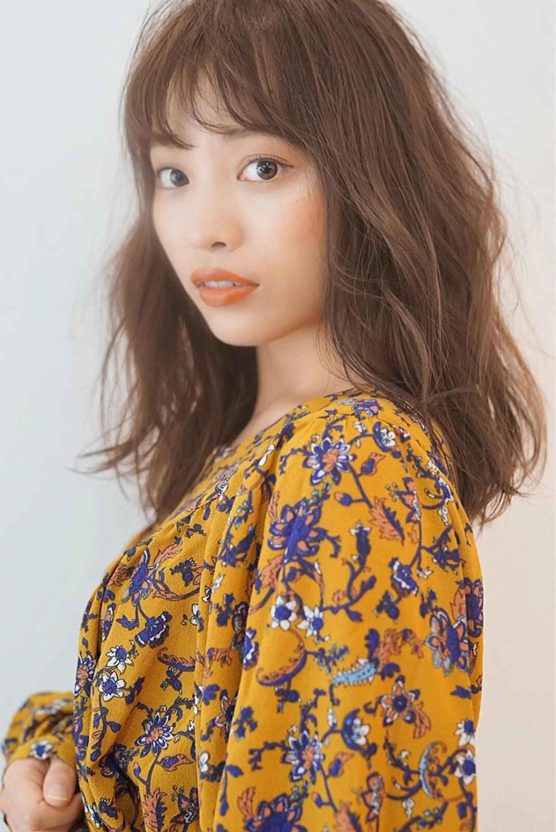 ミディアム カラー ✨艶ブリーチカラー ✨四ノ宮裕己のヘアスタイル