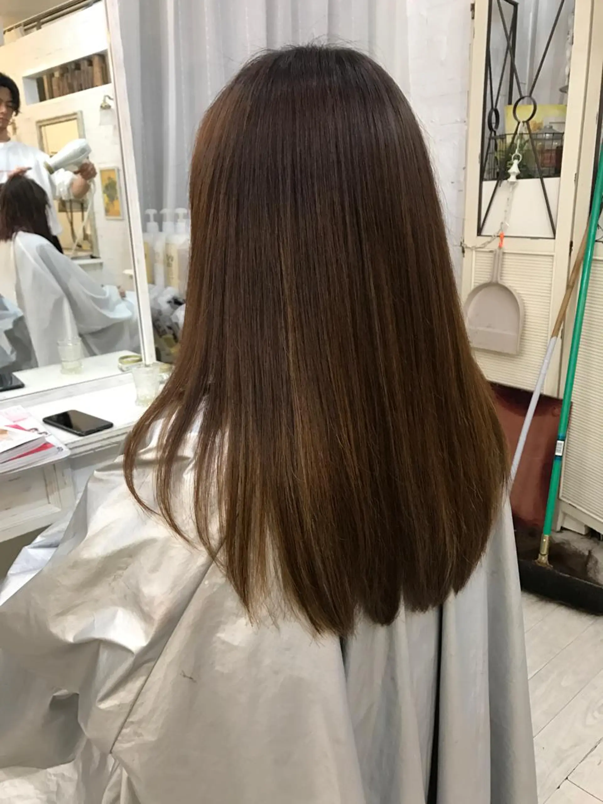 ロング ハイライト エクステ（レミー毛） NINEのヘアスタイル