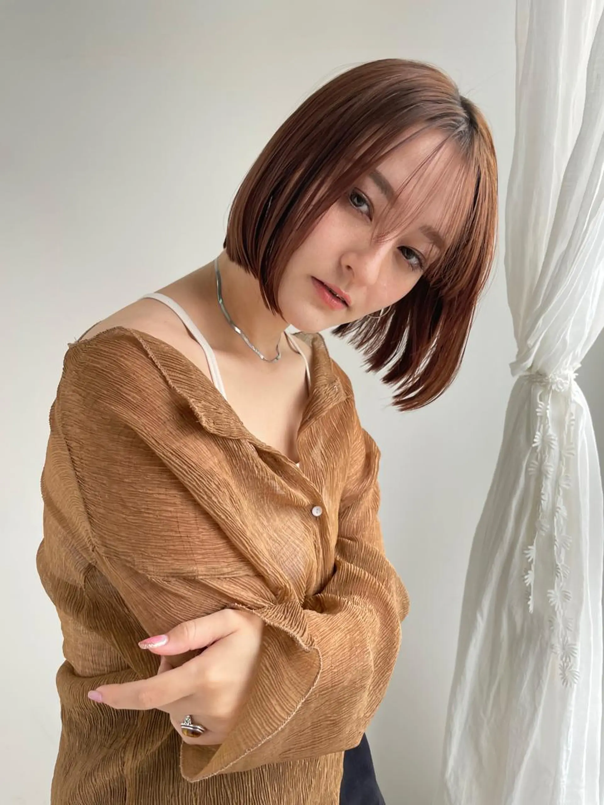 ショート カット ヘアカラー 🖤🤍石川 アイリ🤍🖤のネイルデザイン