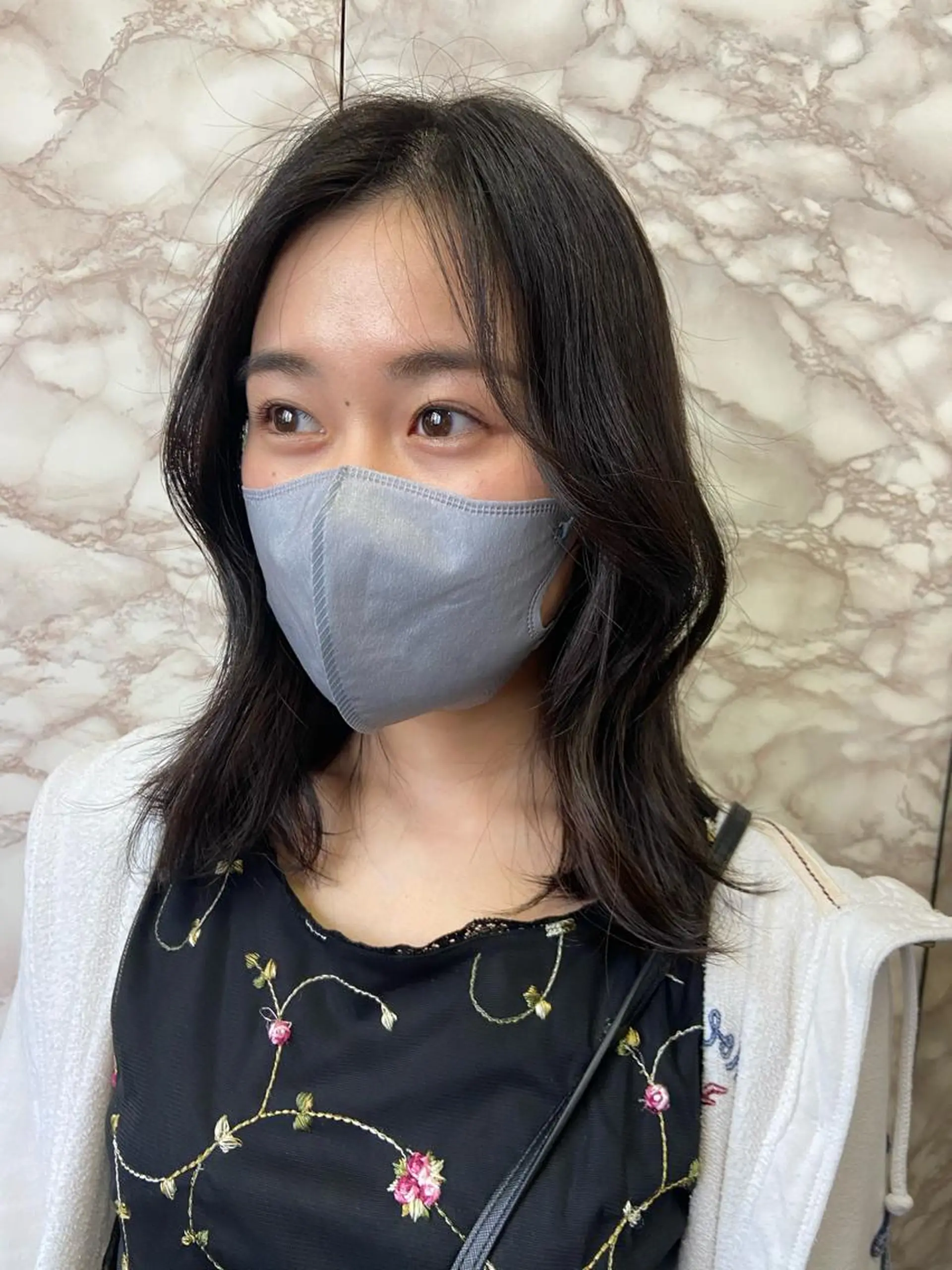 セミロング 地毛風艶カラー🌿 喜多夏海のヘアスタイル