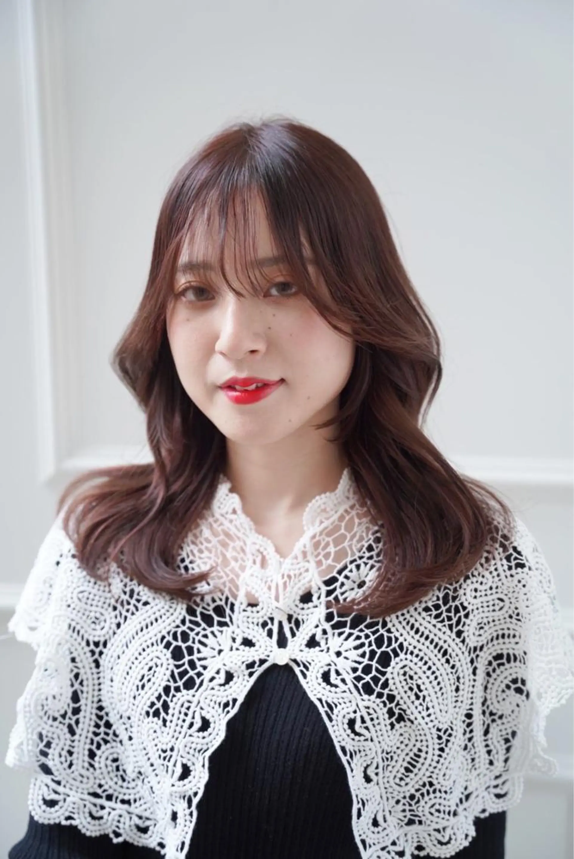 セミロング カラー 韓国レイヤーカット/ ダブルカラーのヘアスタイル