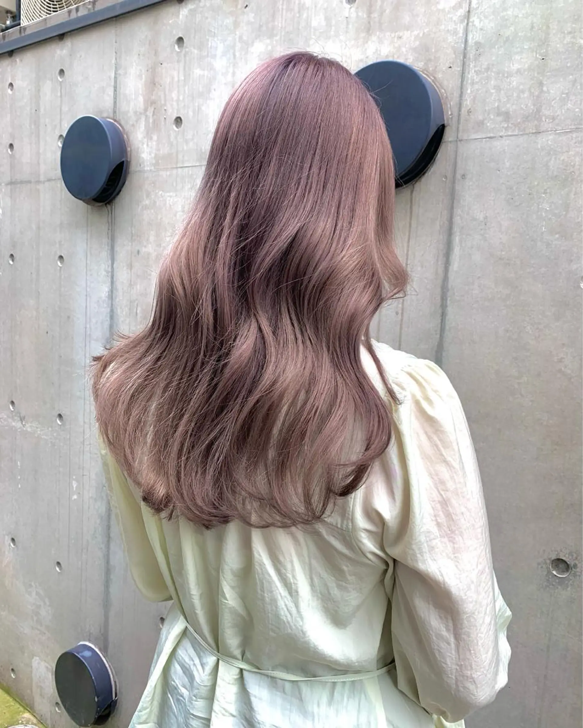 セミロング カラー ベージュカラー ブリーチ ケアブリーチ 透明感カラー 柔らかブラウン/顔周 りレイヤー♡ユウシのヘアスタイル