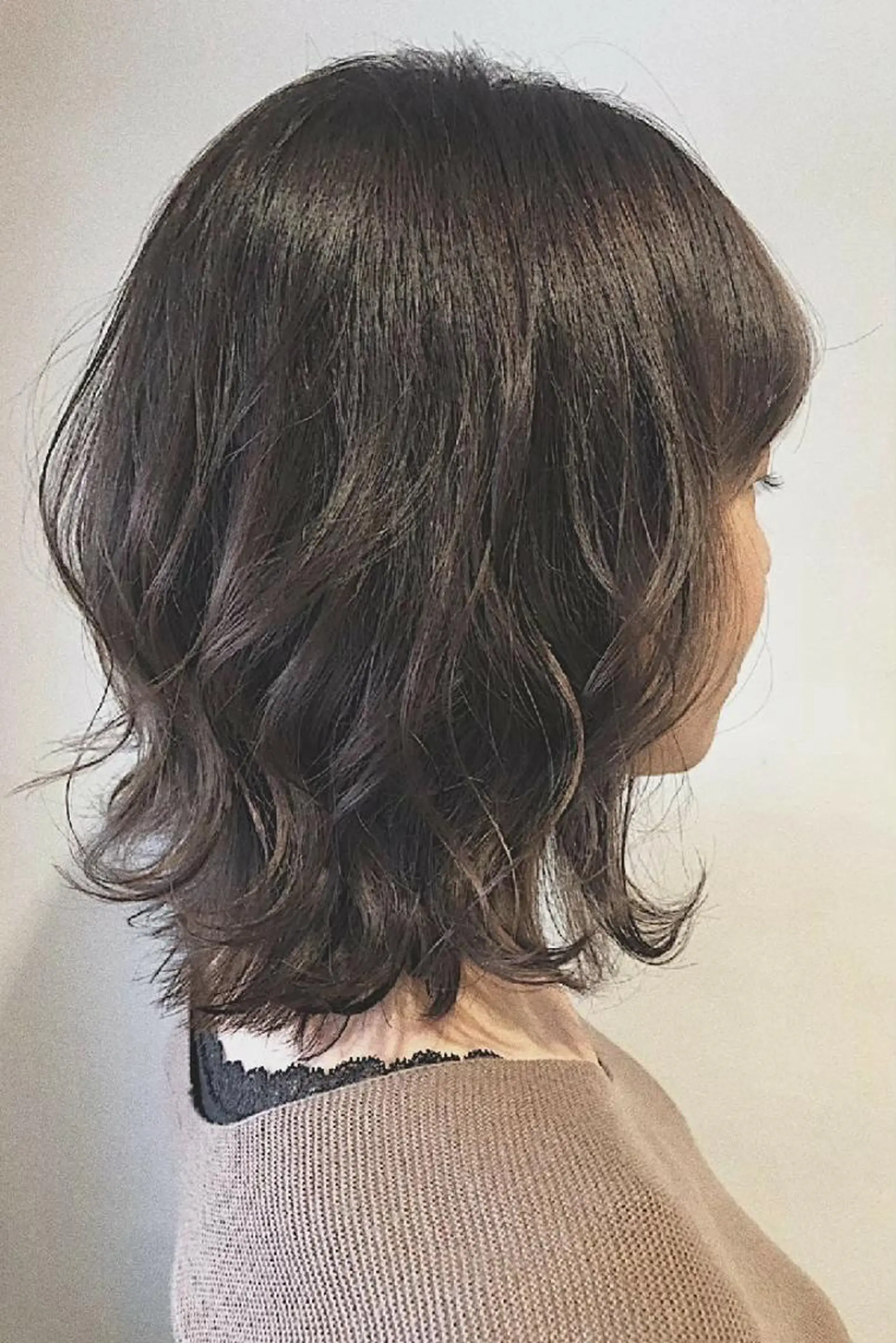 ミディアム カラー 【大宮】デザイナー Anne 諳 アンのヘアスタイル