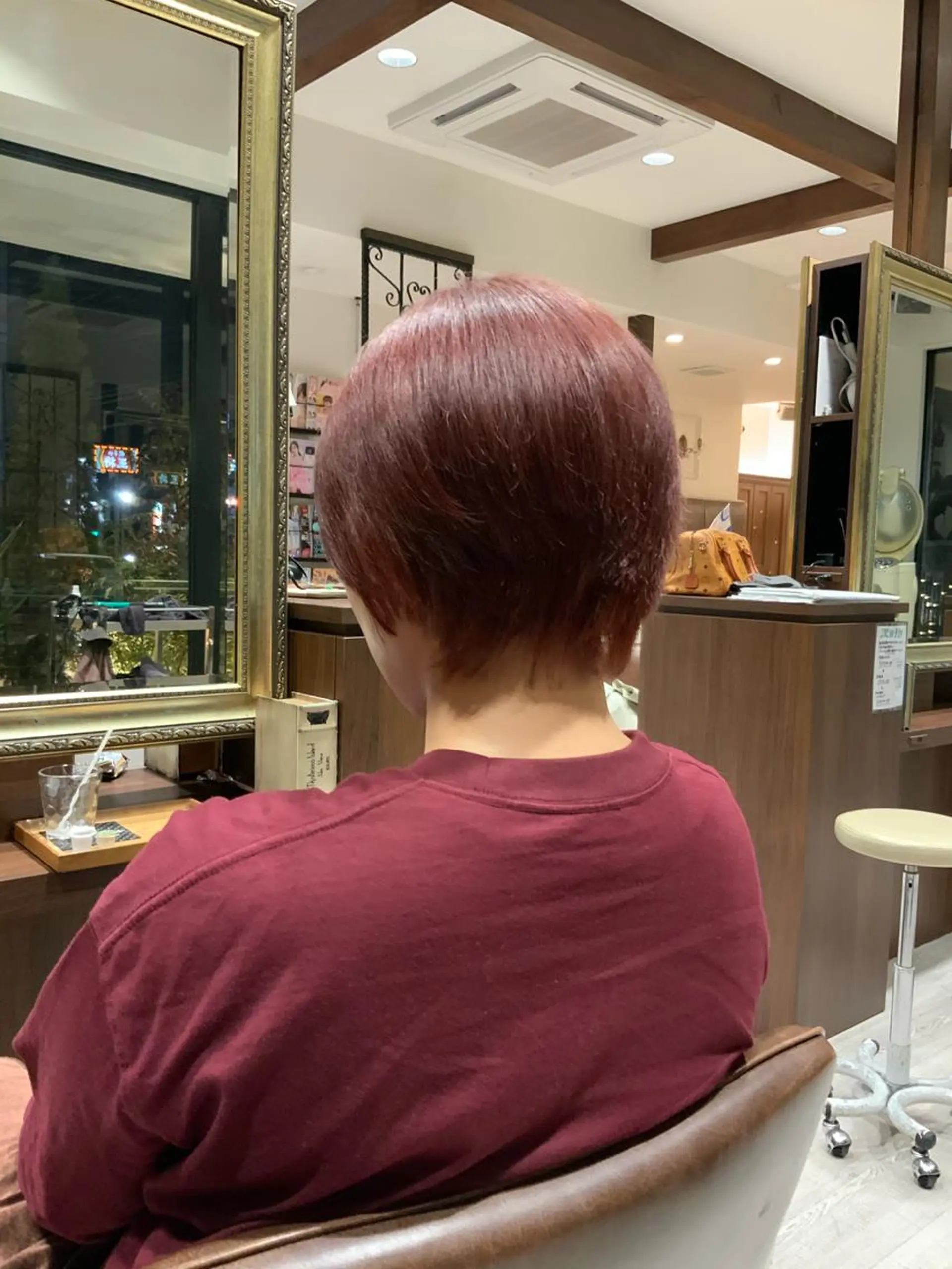 ショート カラー 🌿ストレート🌿 髪質改善☘️シュウヤのヘアスタイル