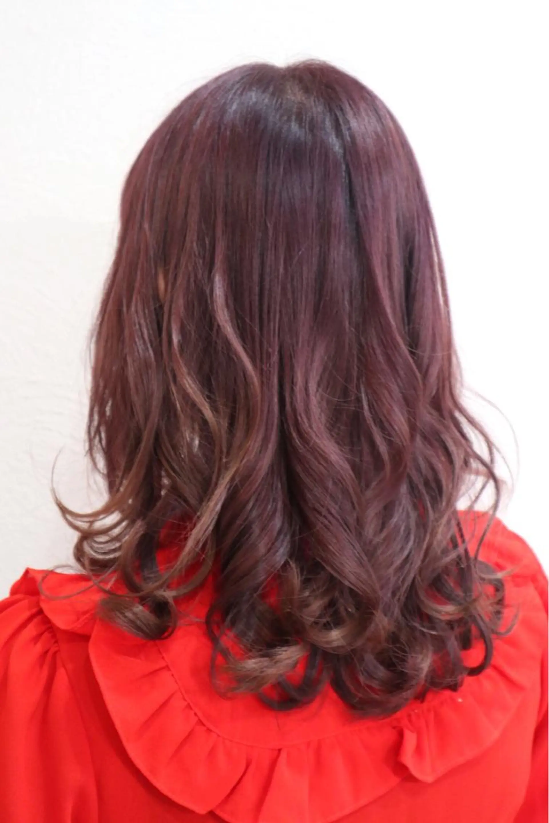 セミロング カラー ブリーチ ピンクカラー カット ヘアカラー 西村 ようこのヘアスタイル