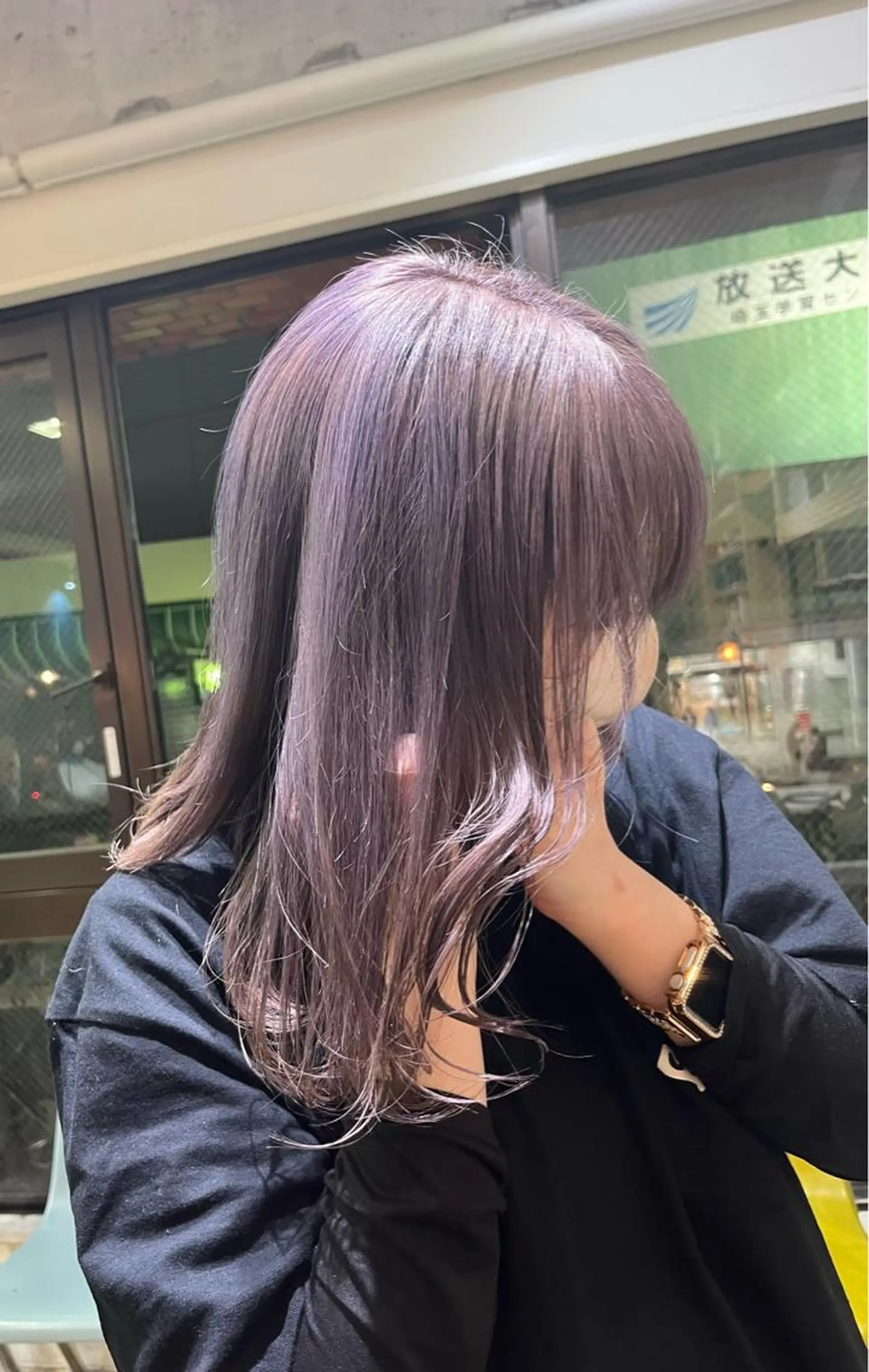 ロング カラー ラベンダーカラー 森田翔斗 顔周りレイヤーのヘアスタイル