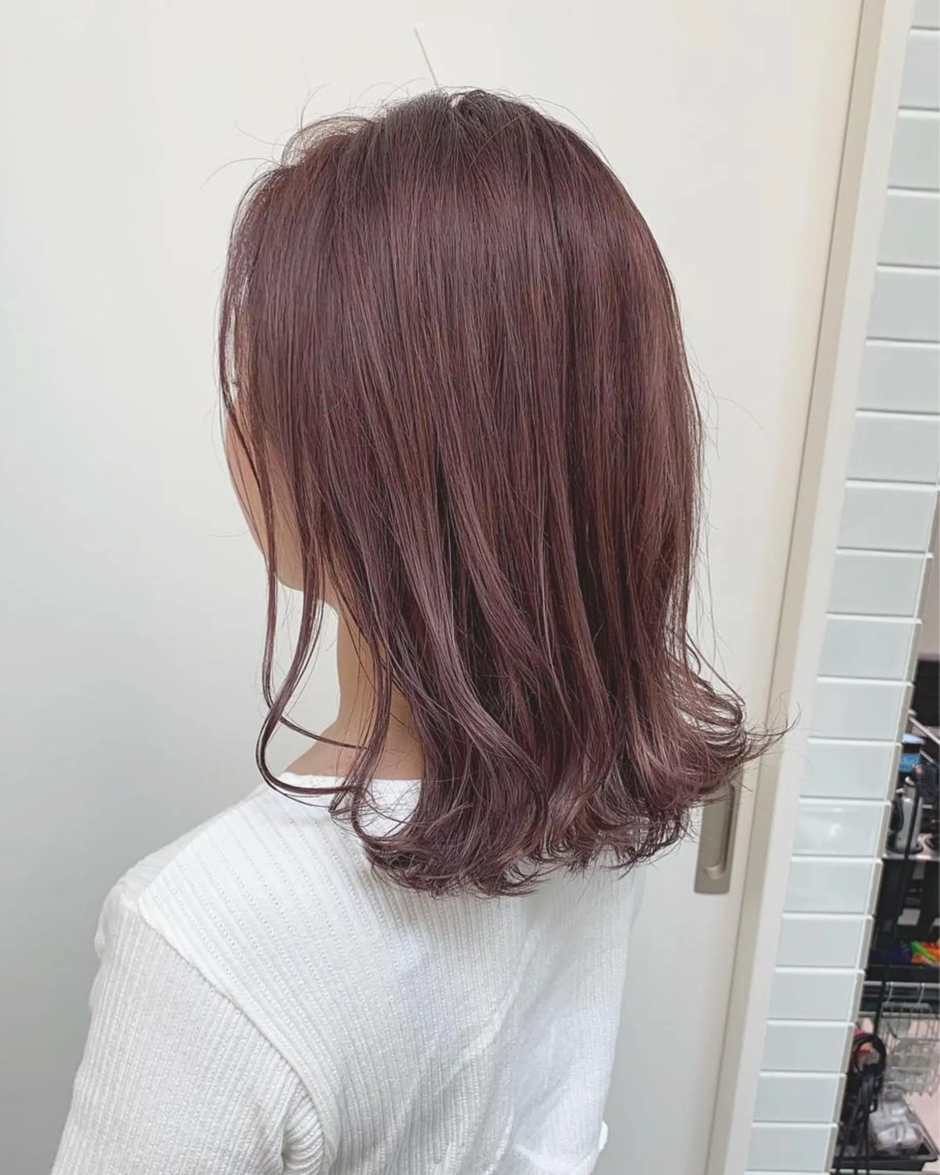 ミディアム カラー ブリーチ ピンクカラー ヘアカラー トリートメント インナーカラー/天神 ブリーチ/吉田のヘアスタイル