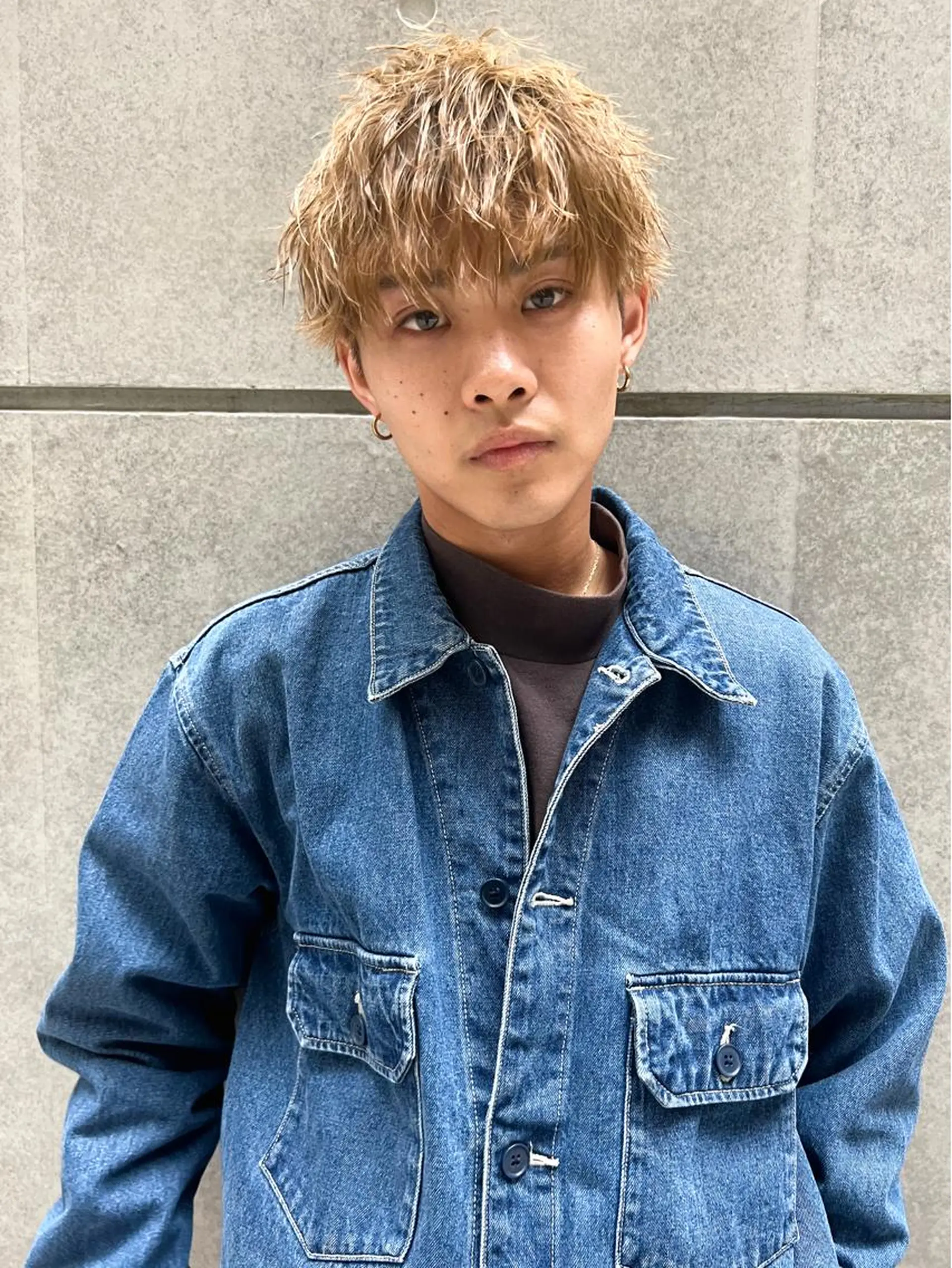 ショート カラー パーマ メンズ メンズブリーチ ブリーチ カット ヘアカラー パーマ メンズカット曲がる 縮毛矯正佐々木タクマのヘアスタイル