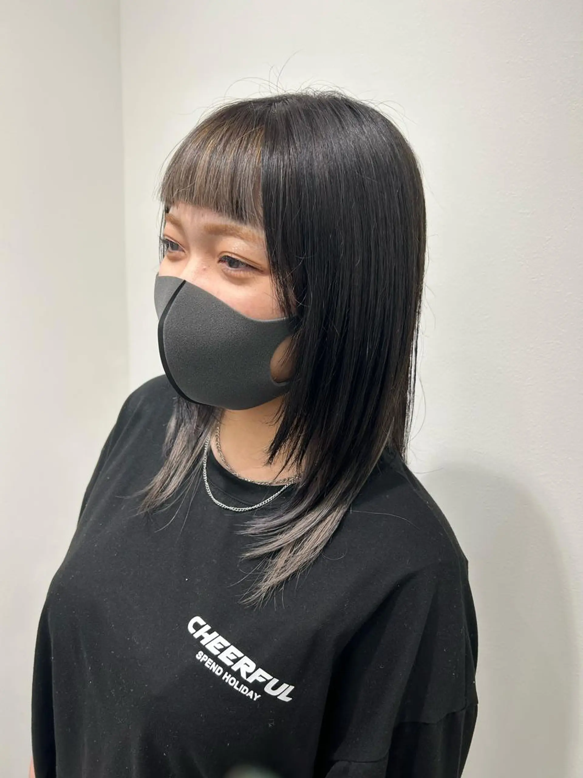 セミロング カラー レイヤー ハイトーン 暖色⭐︎KANAKOのヘアスタイル
