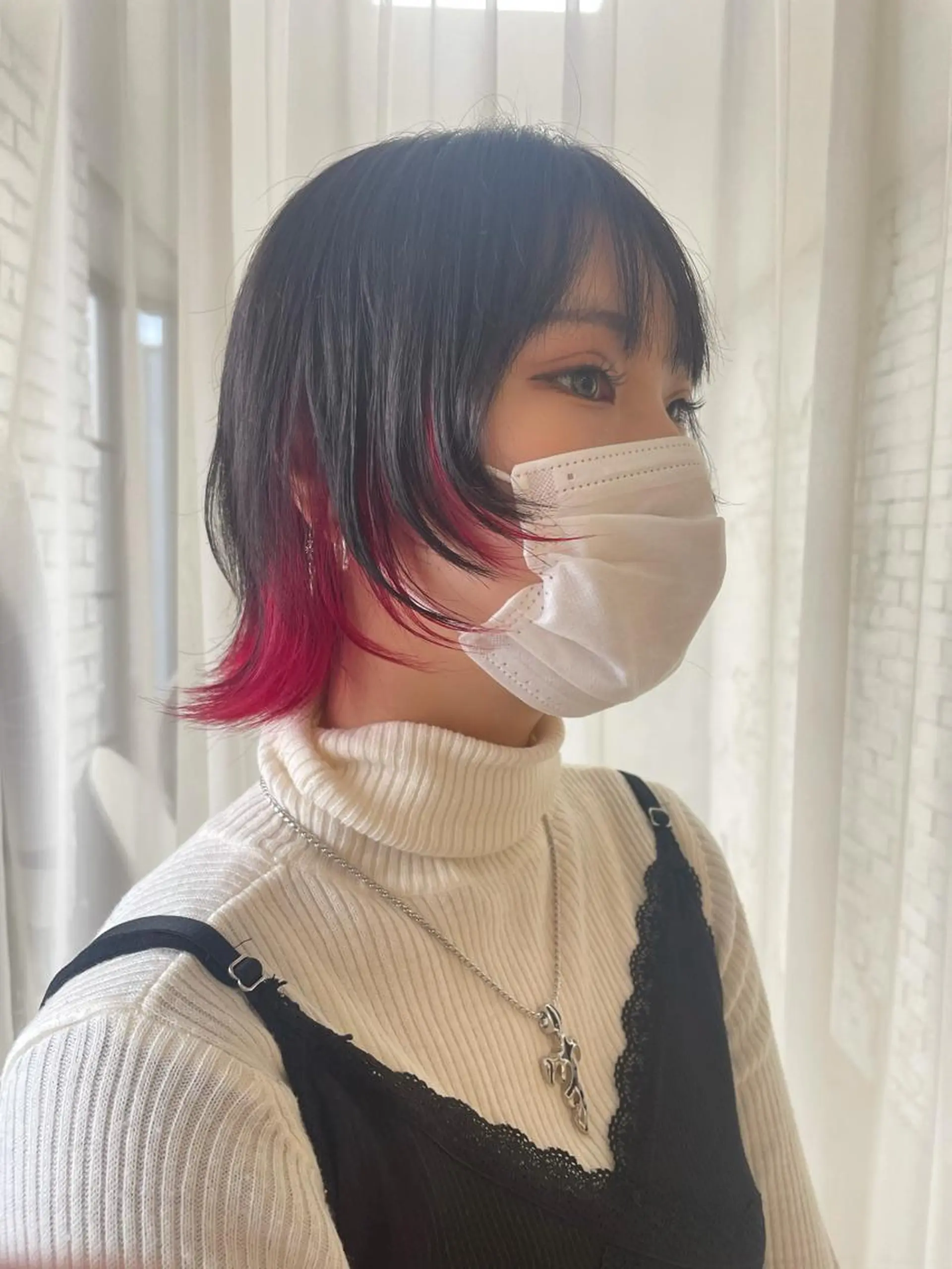 ショート カラー 艶ハイトーン👑♡ NATSUKIのヘアスタイル