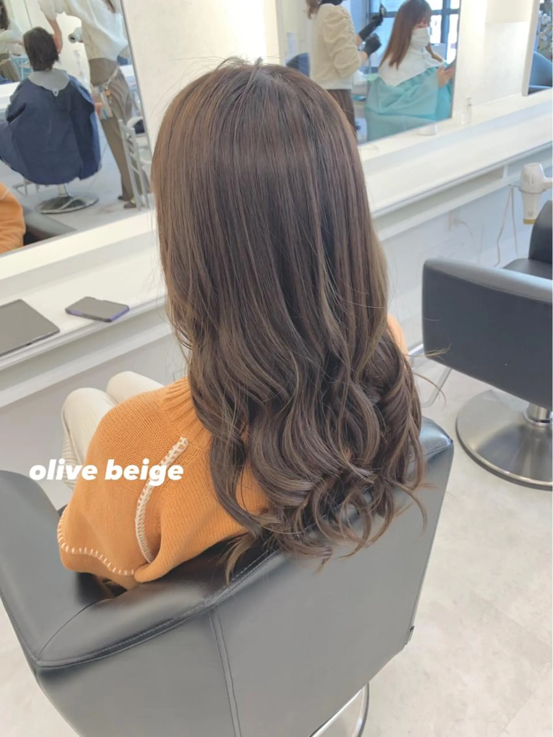 ロング カラー ヘアカラー トリートメント GOODDAY ヘアサロンのヘアスタイル