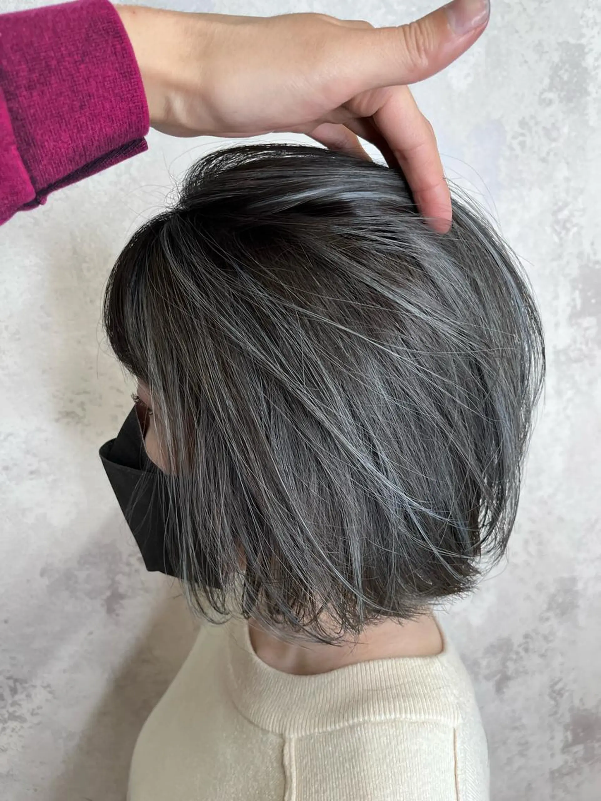 ショート カラー デザインカラー ハイライトカラー ハイライト ヘアカラー トリートメント she2.shinjuku所属・takumi Hのヘアスタイル