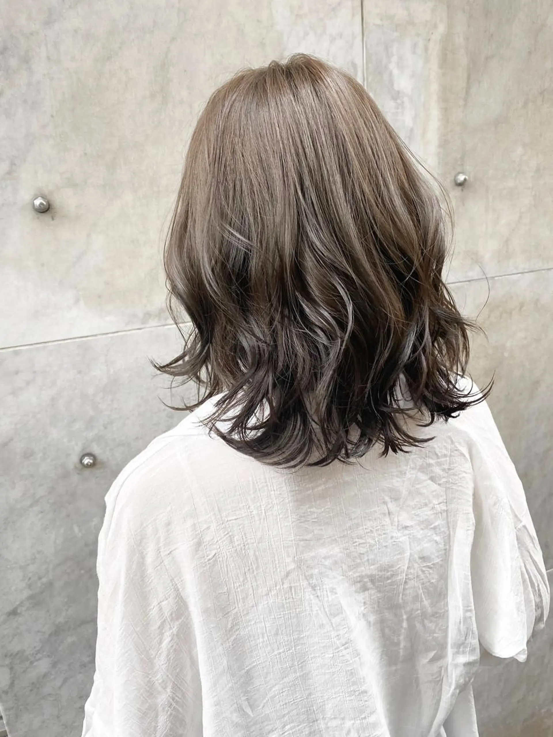 セミロング カラー JIL BLAN所属・JIL BLAN NAOのヘアスタイル