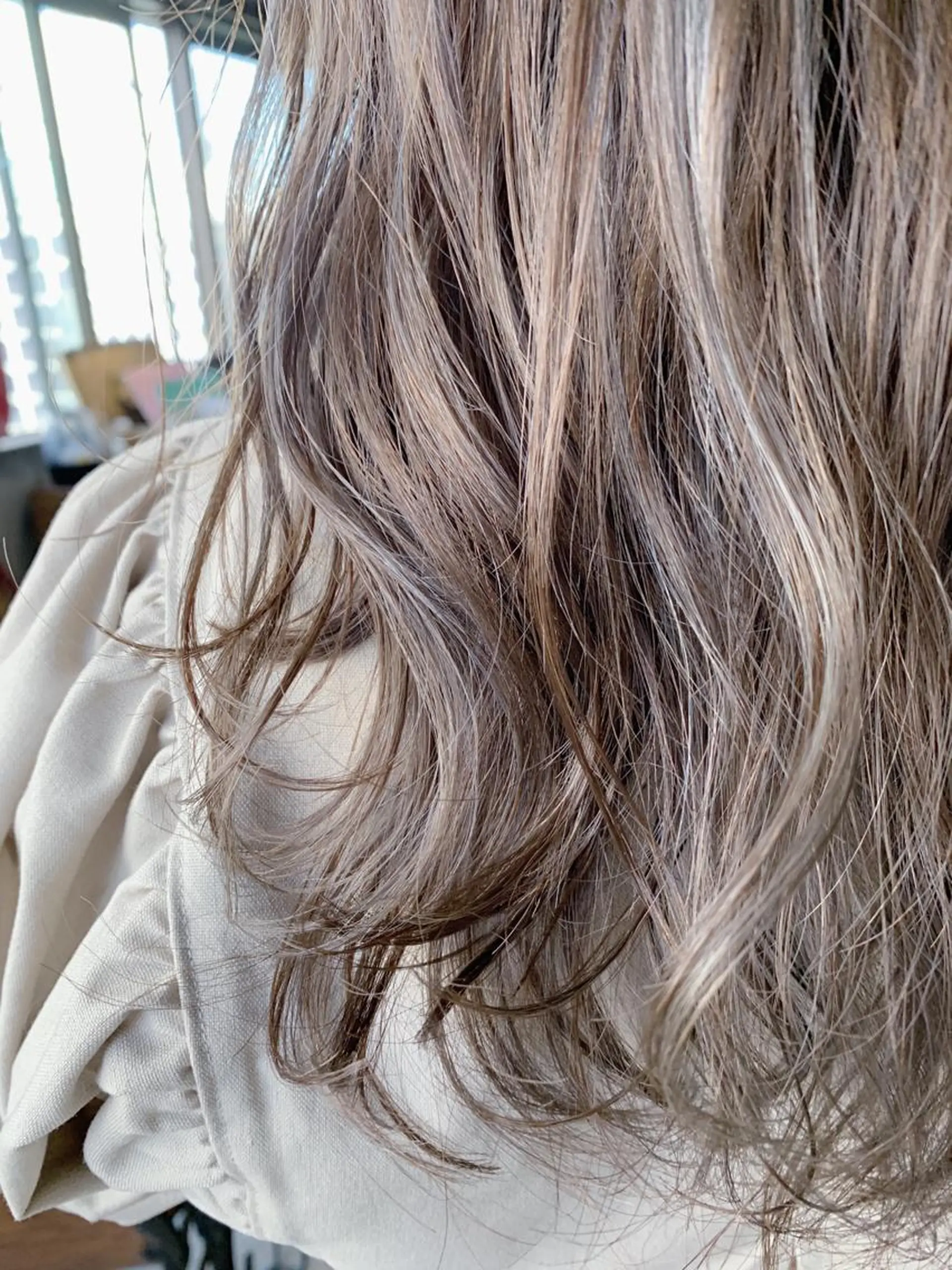 ロング カラー パーマ 代表 中島貴志のヘアスタイル