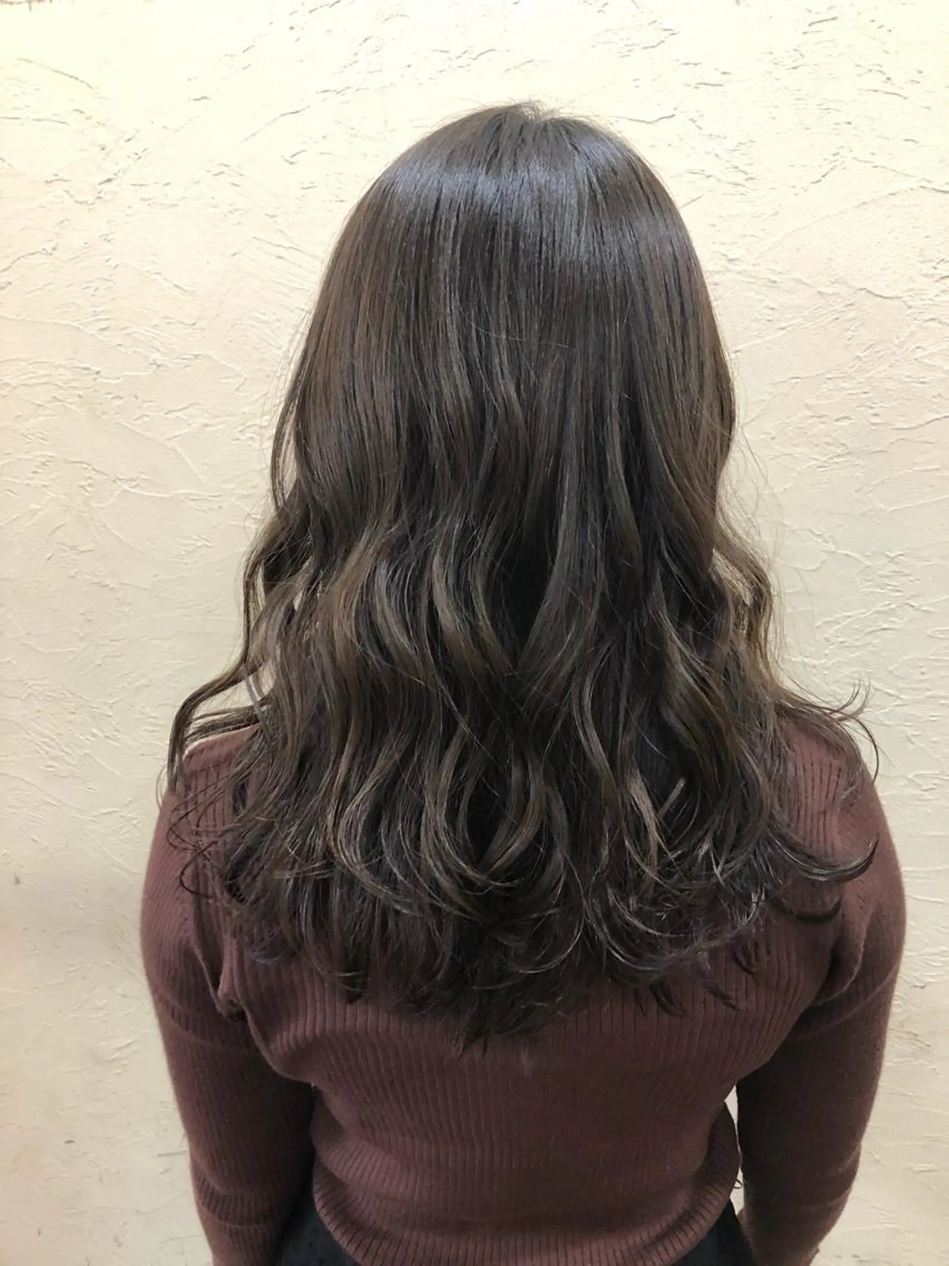 ロング カラー ブラウンカラー マロンブラウン カット ヘアカラー トリートメント ENIF ヤマグチアツコのヘアスタイル