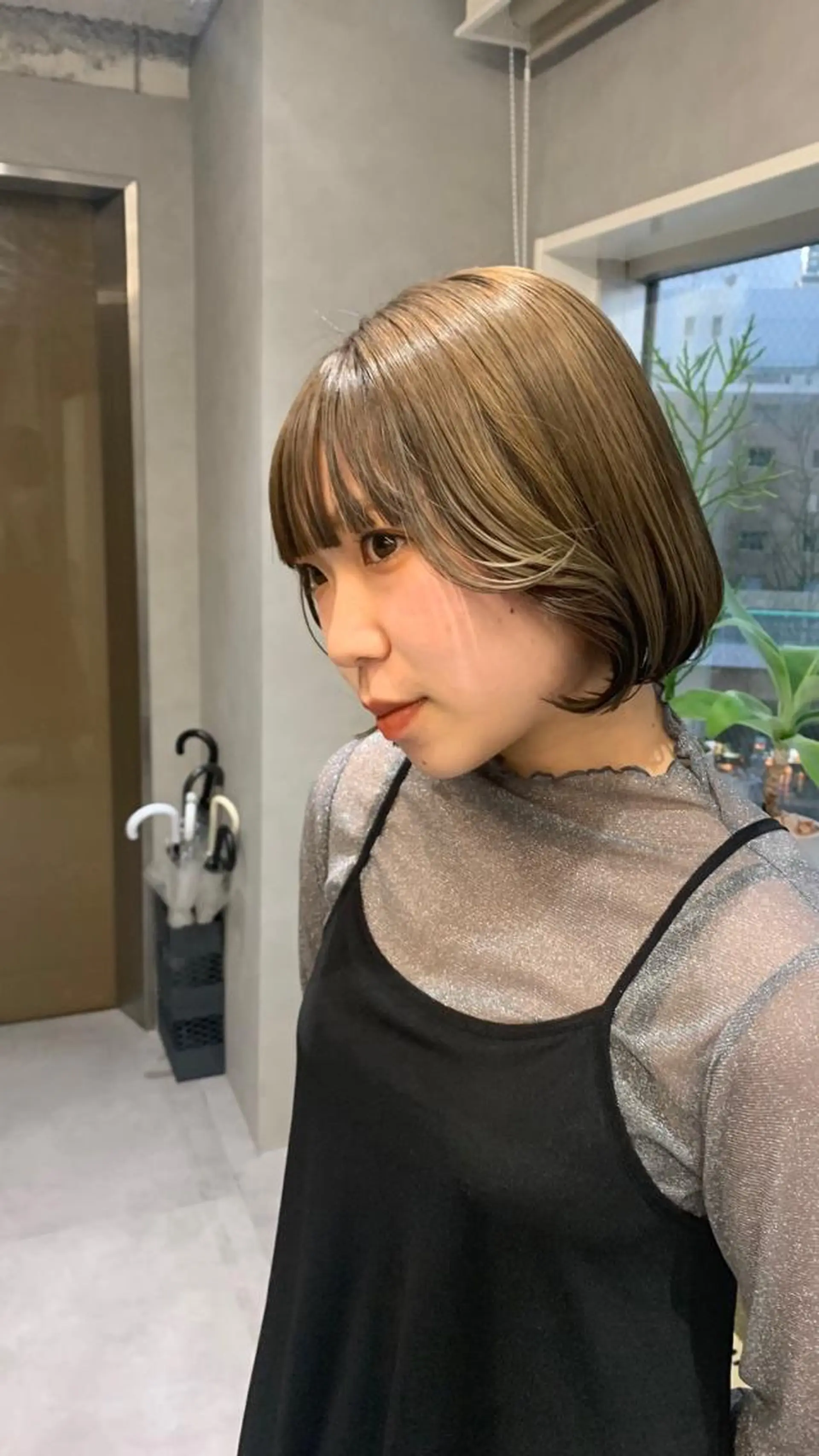 カラー ベージュカラー amu/ブリーチなし ダブルカラーのヘアスタイル