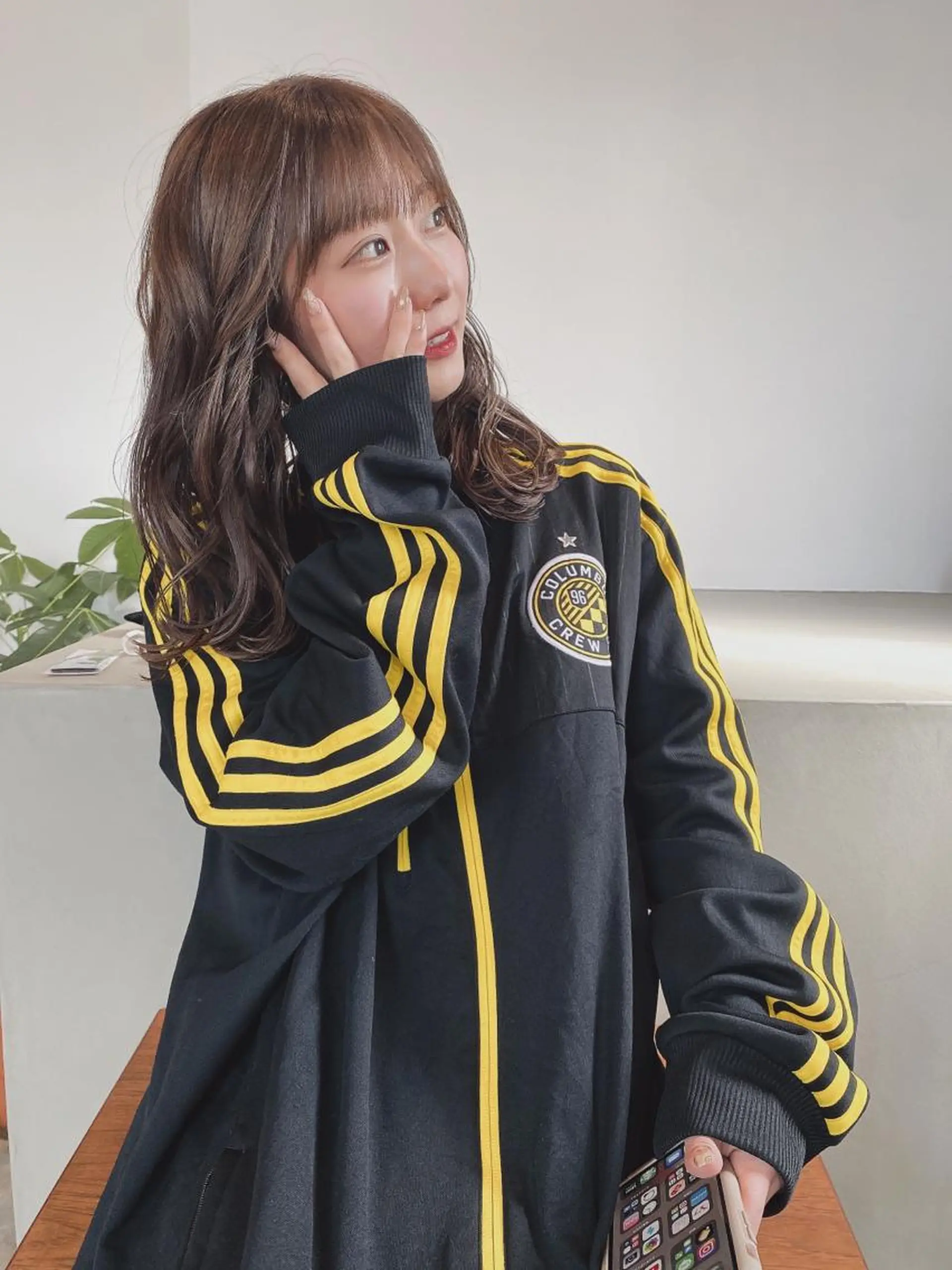 セミロング LATTE  渋谷所属・♡レイヤーカット れお♡のヘアスタイル