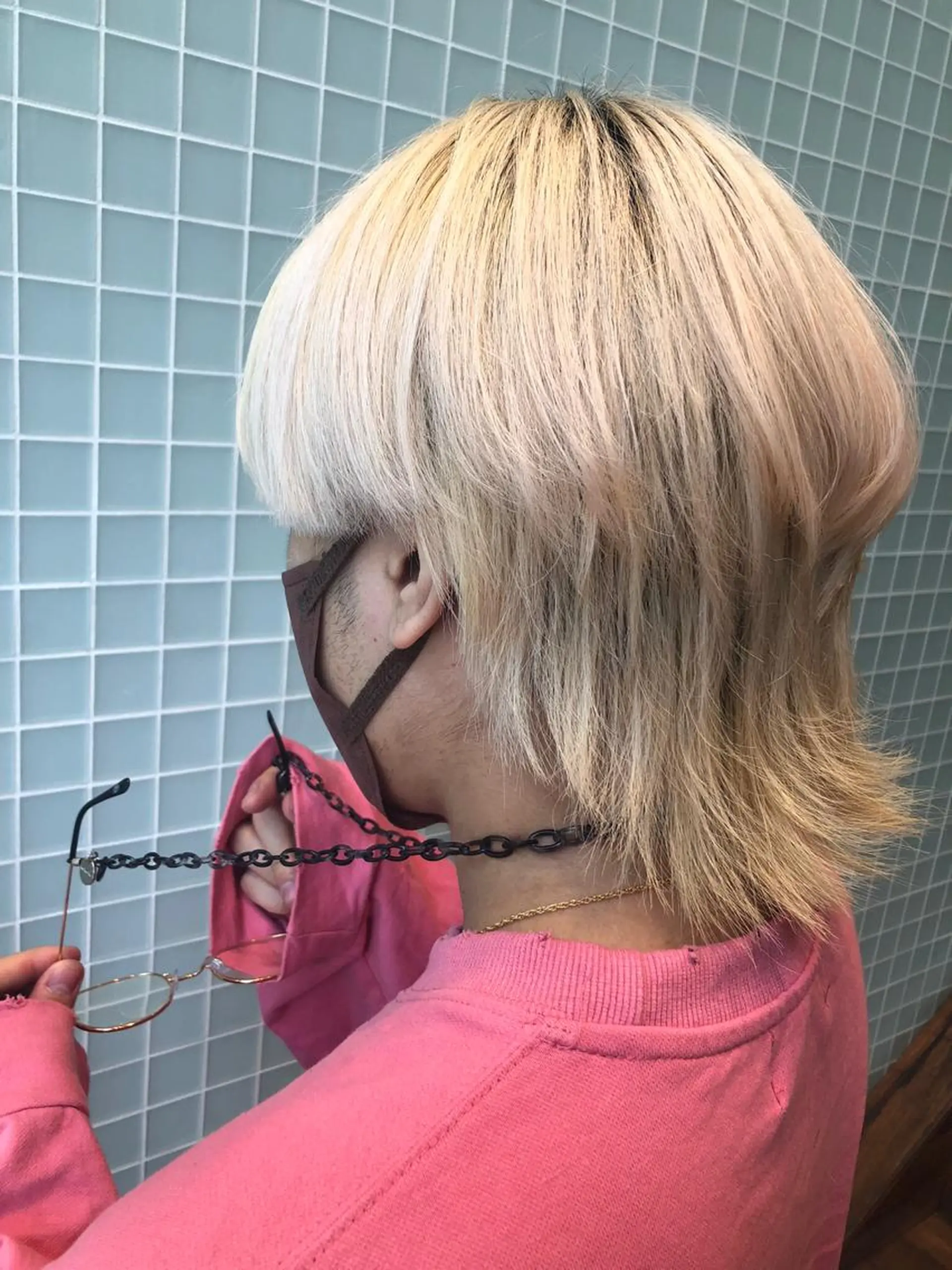 ショート カラー ウルフカット 佐伯 凌太郎のヘアスタイル