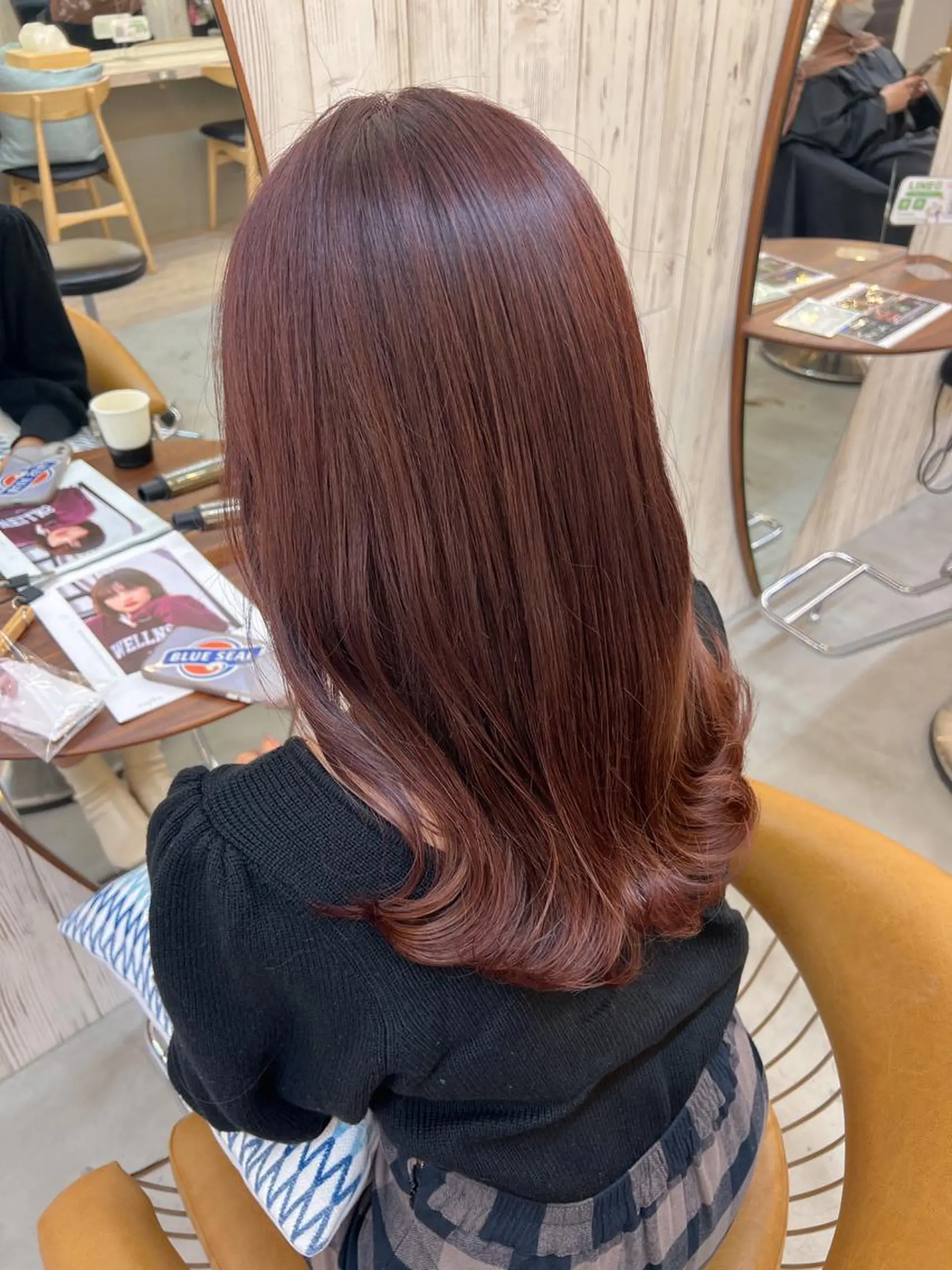 セミロング カット ヘアカラー トリートメント 🌷韓国レイヤー/艶 カラー🇰🇷amiのヘアスタイル