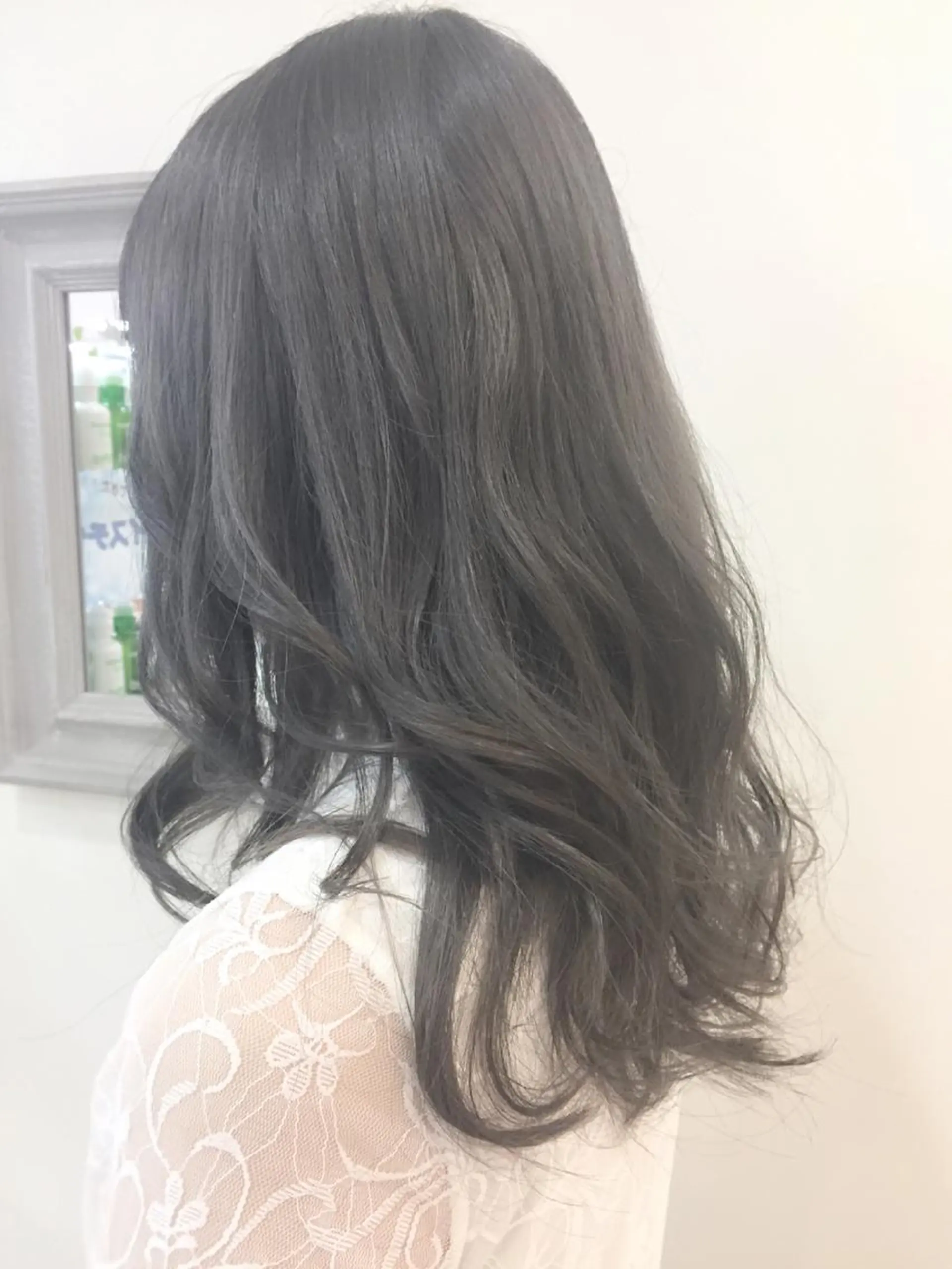 ロング カラー グレージュ 中村 卓也のヘアスタイル