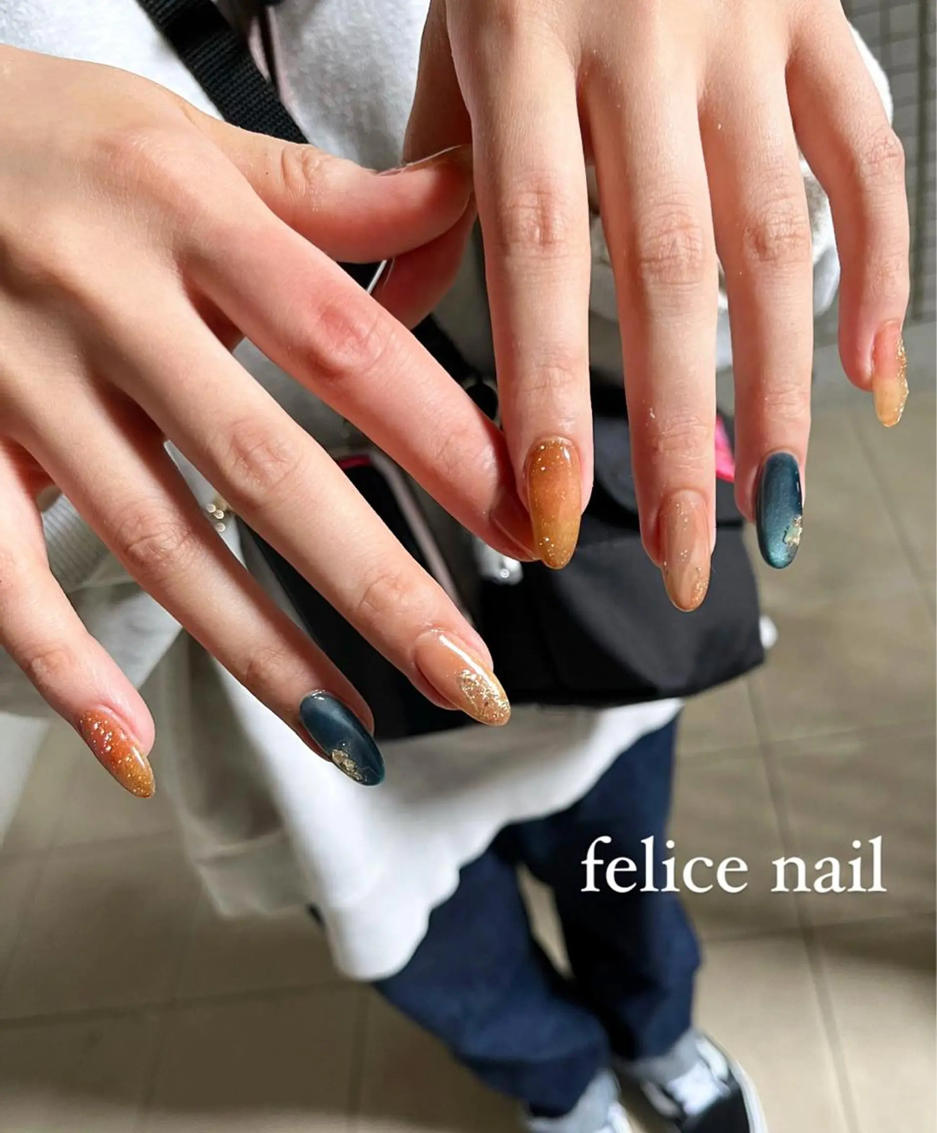 ネイル マグネットネイル ニュアンスネイル オレンジ 夏ネイル felice nailのネイルデザイン