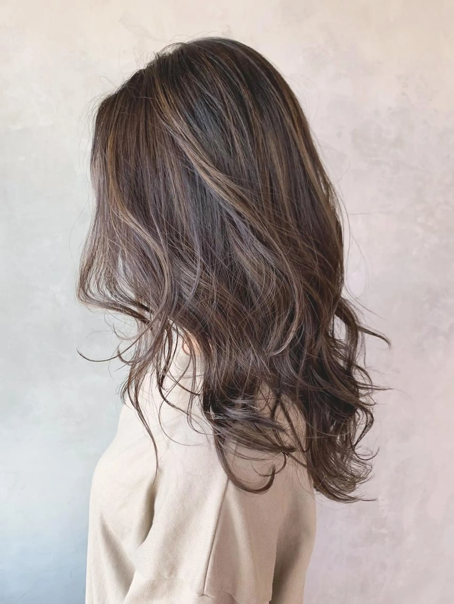 ロング カラー パーマ ヘアアレンジ ベージュカラー ハイライトカラー ハイライト ITbyALBUM 中野店のヘアスタイル