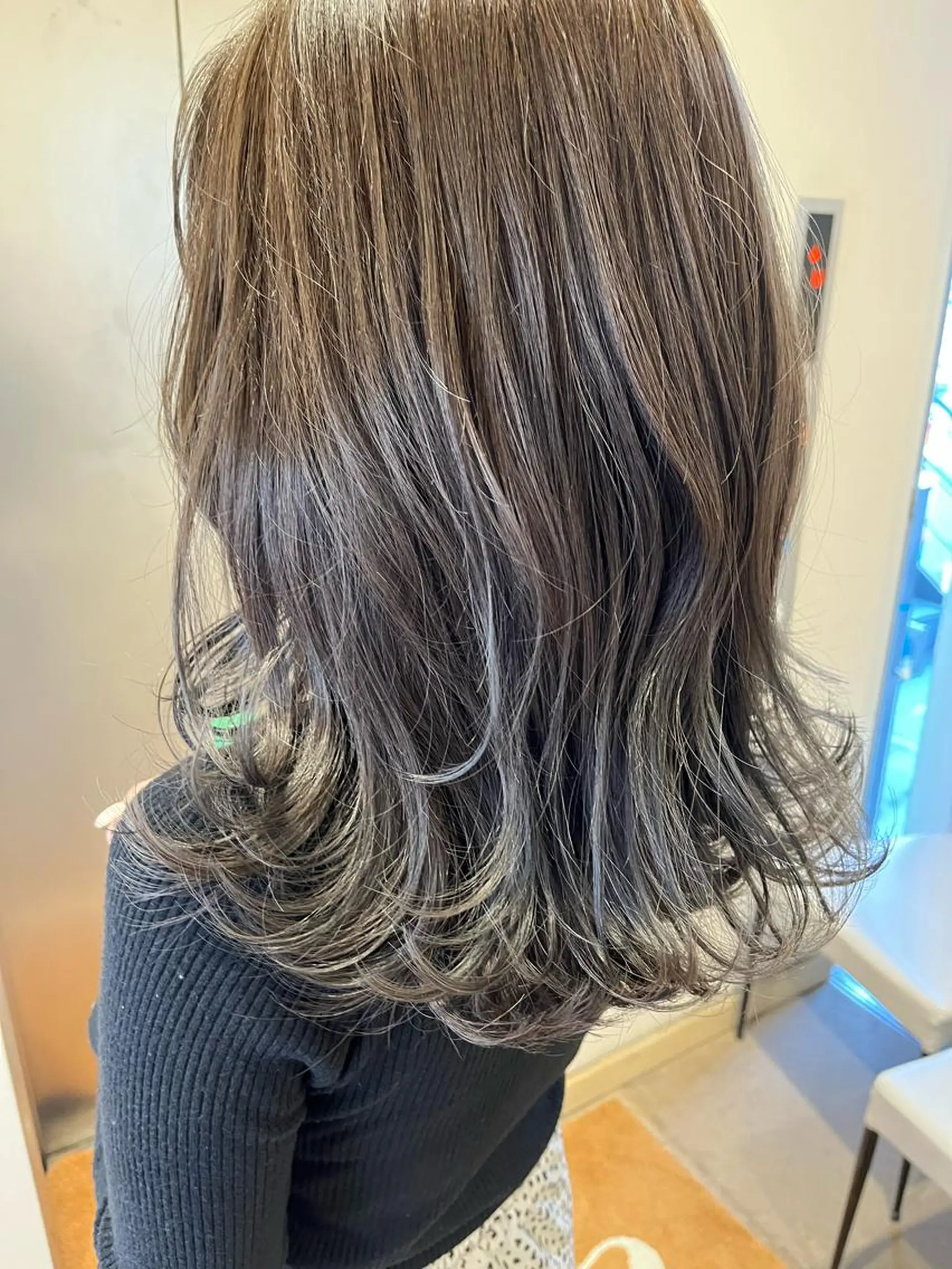 セミロング カラー ベージュカラー 透明感カラー ヘアカラー トリートメント サソウ ユリエ🥥のヘアスタイル