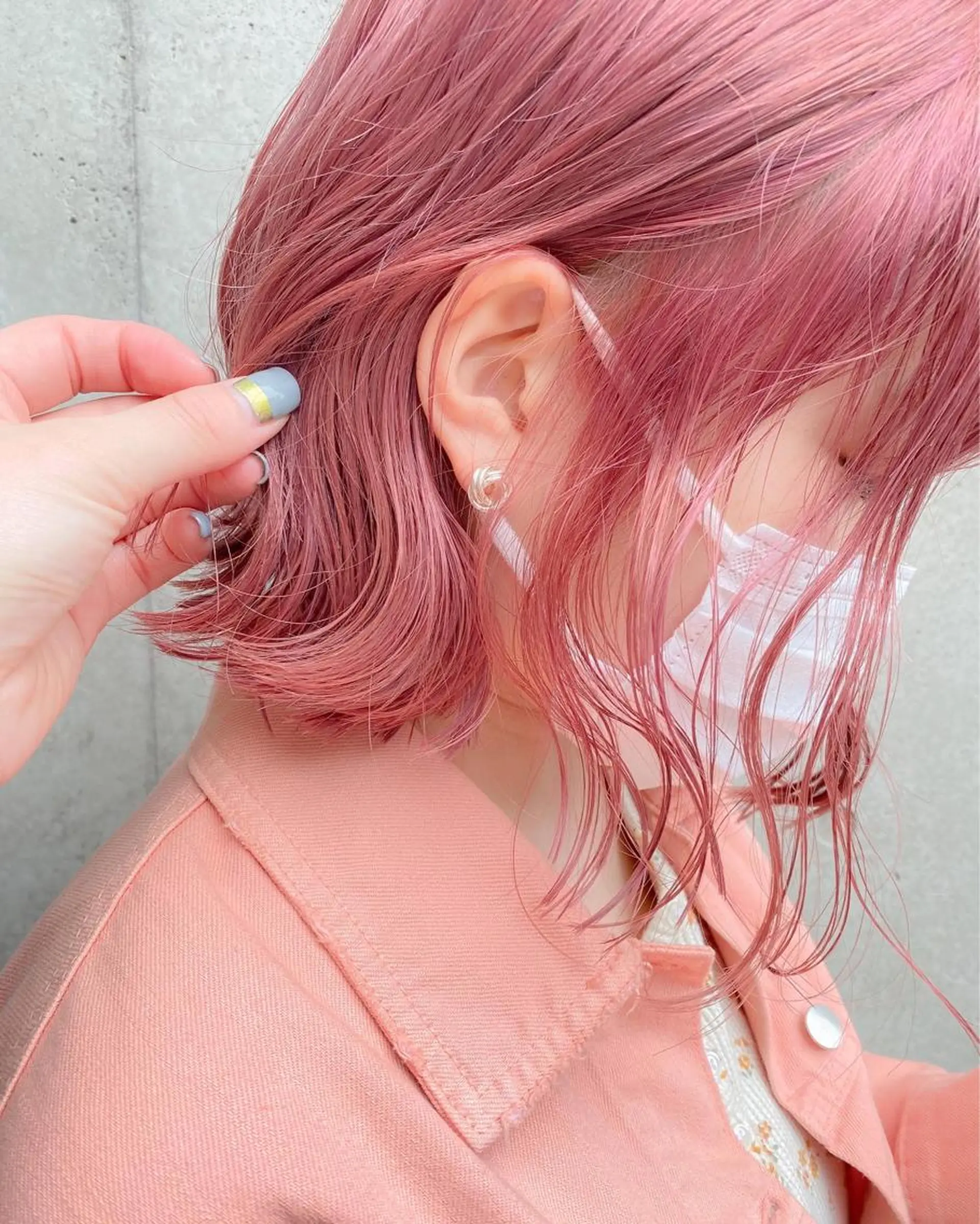 ショート カラー ピンクカラー hair design verda所属・レイヤー暖色カラー 池袋Yamamotoのヘアスタイル