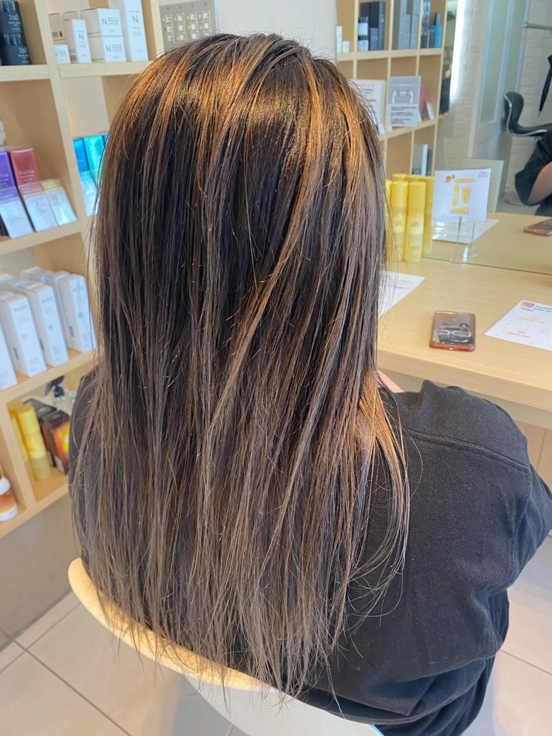 ロング 🍀透明感抜群🍀/ ハイトーンカラーのヘアスタイル