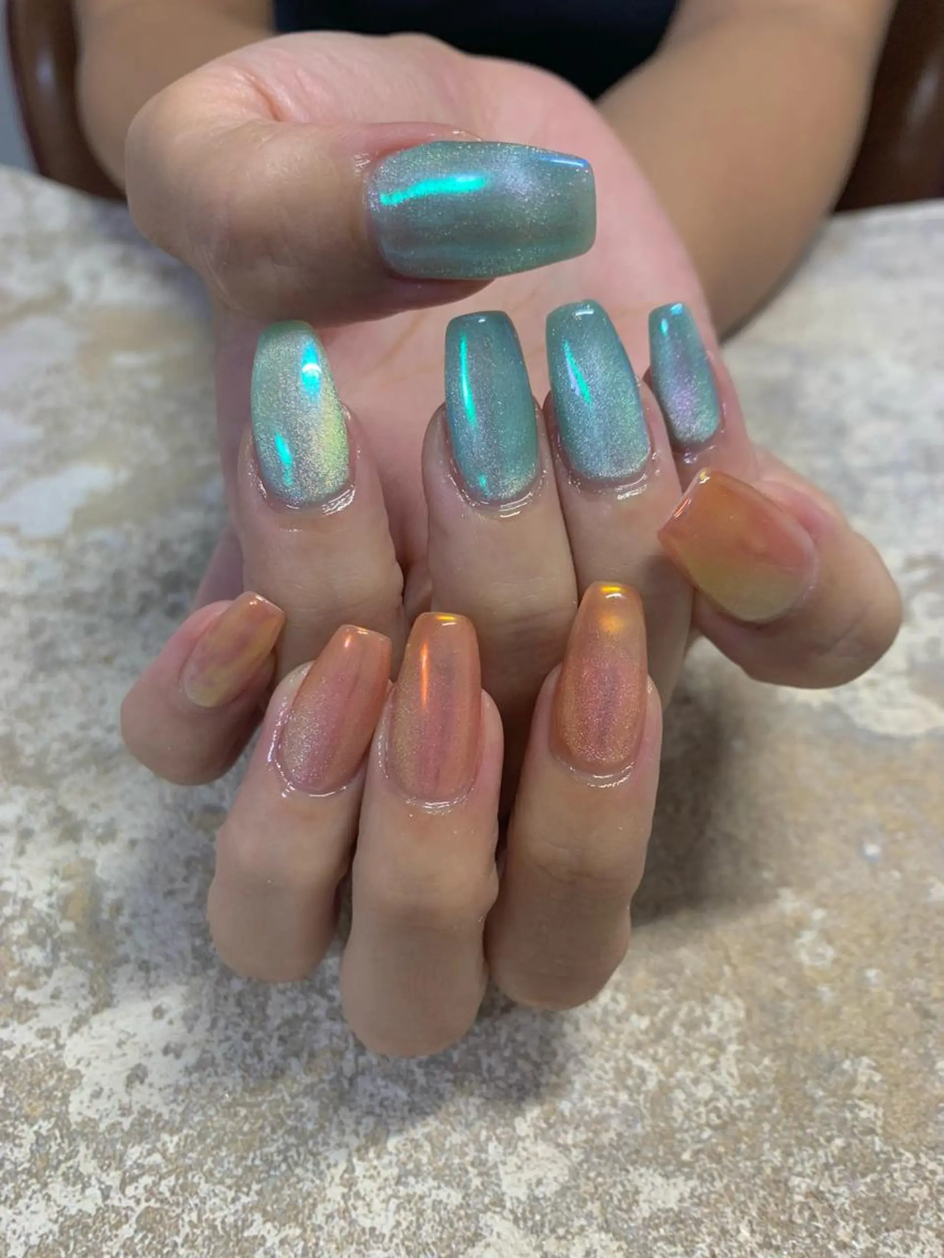 ネイル オーロラネイル ハンドネイル フットネイル ハンドケア Kono Nanamiのネイルデザイン