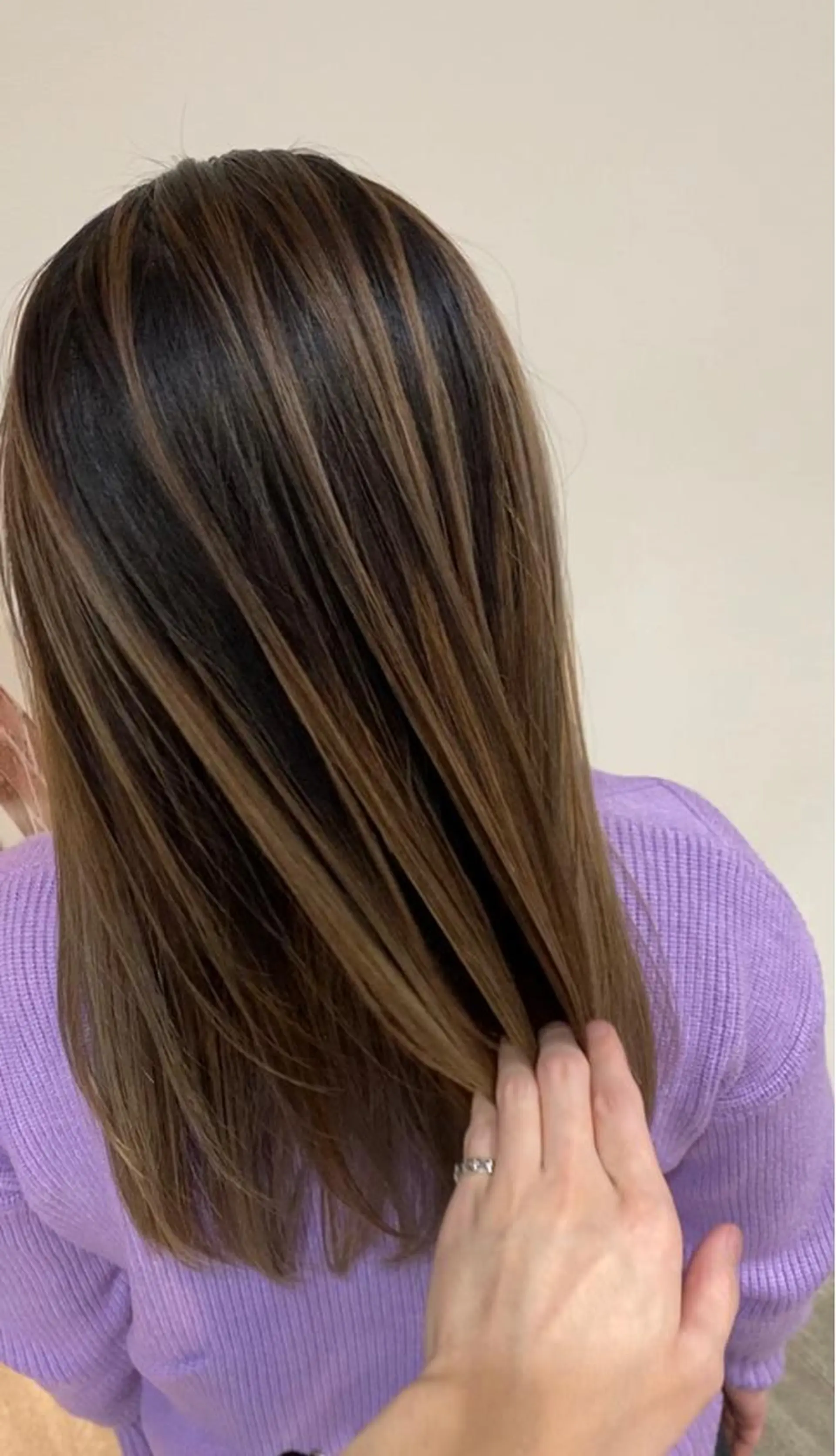 ミディアム カラー AMI Hair  supply所属・髪質改善カラー 韓国風レイヤーのヘアスタイル