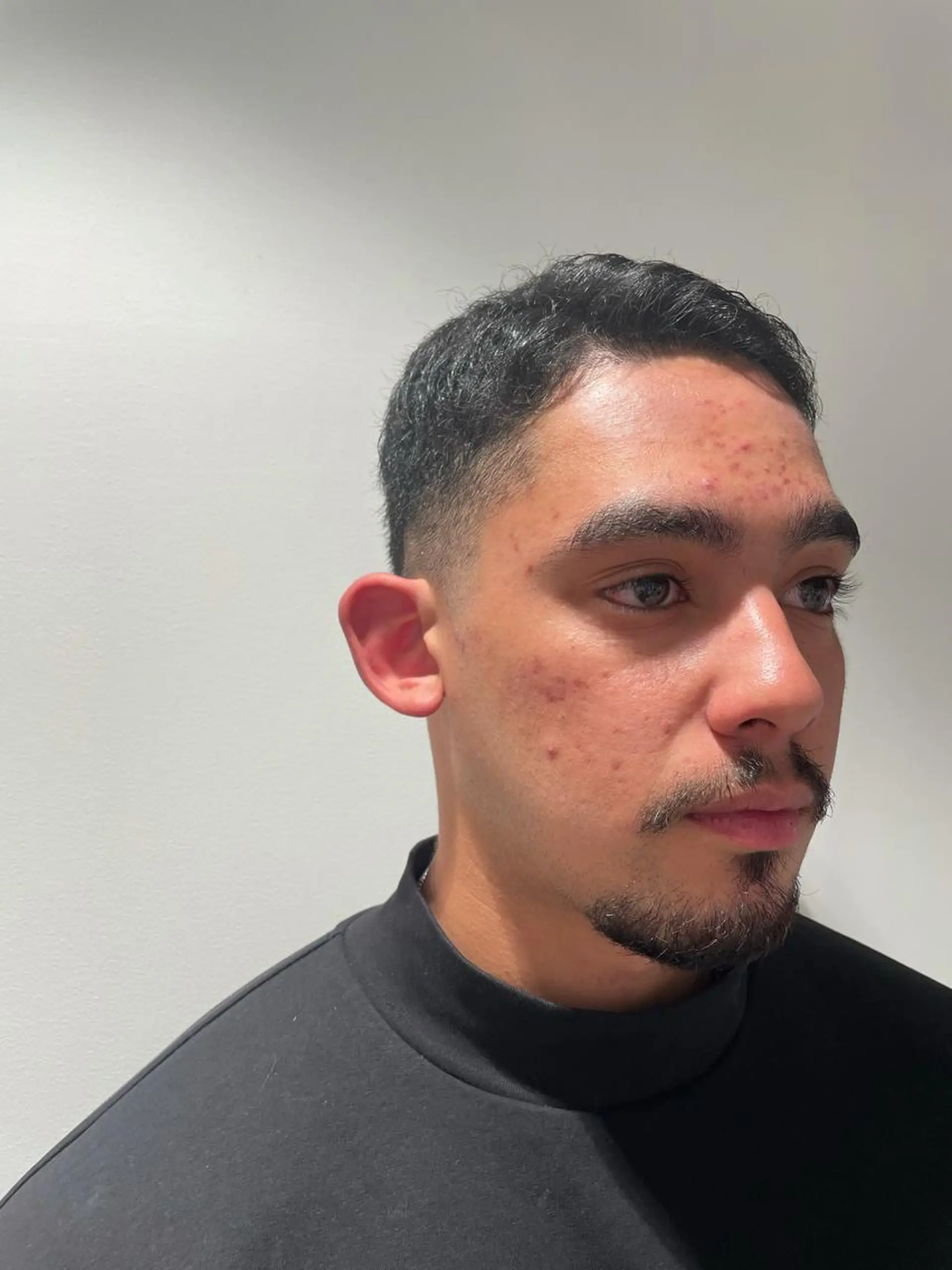 メンズ フェードカット REM 上大岡所属・サトウ .のヘアスタイル