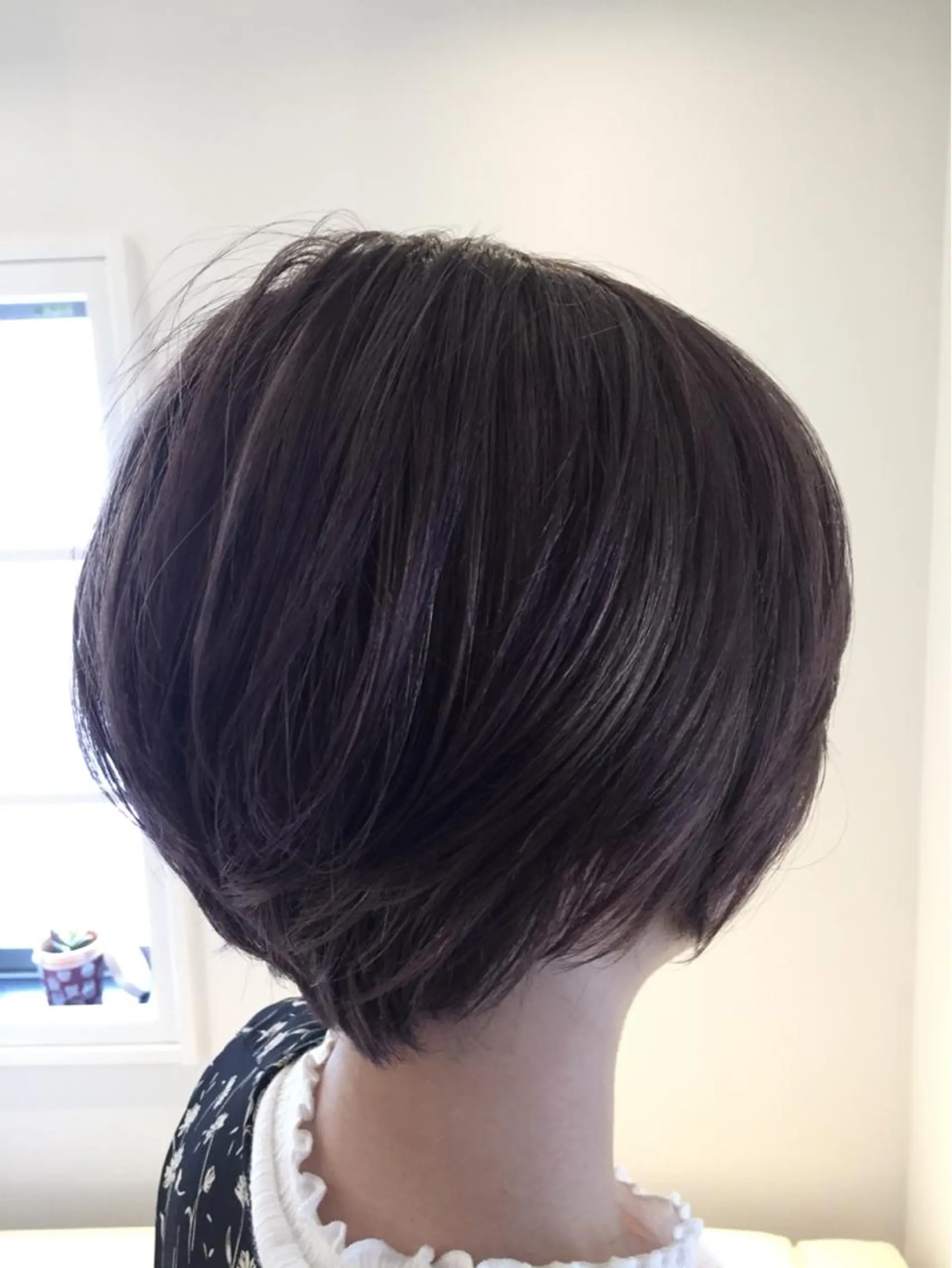 ショート カラー ヘアアレンジ アディクシーカラー 透明感カラー グレージュ イルミナカラー ショートヘア ✨ハイクオリティ✨ 山本香也のヘアスタイル