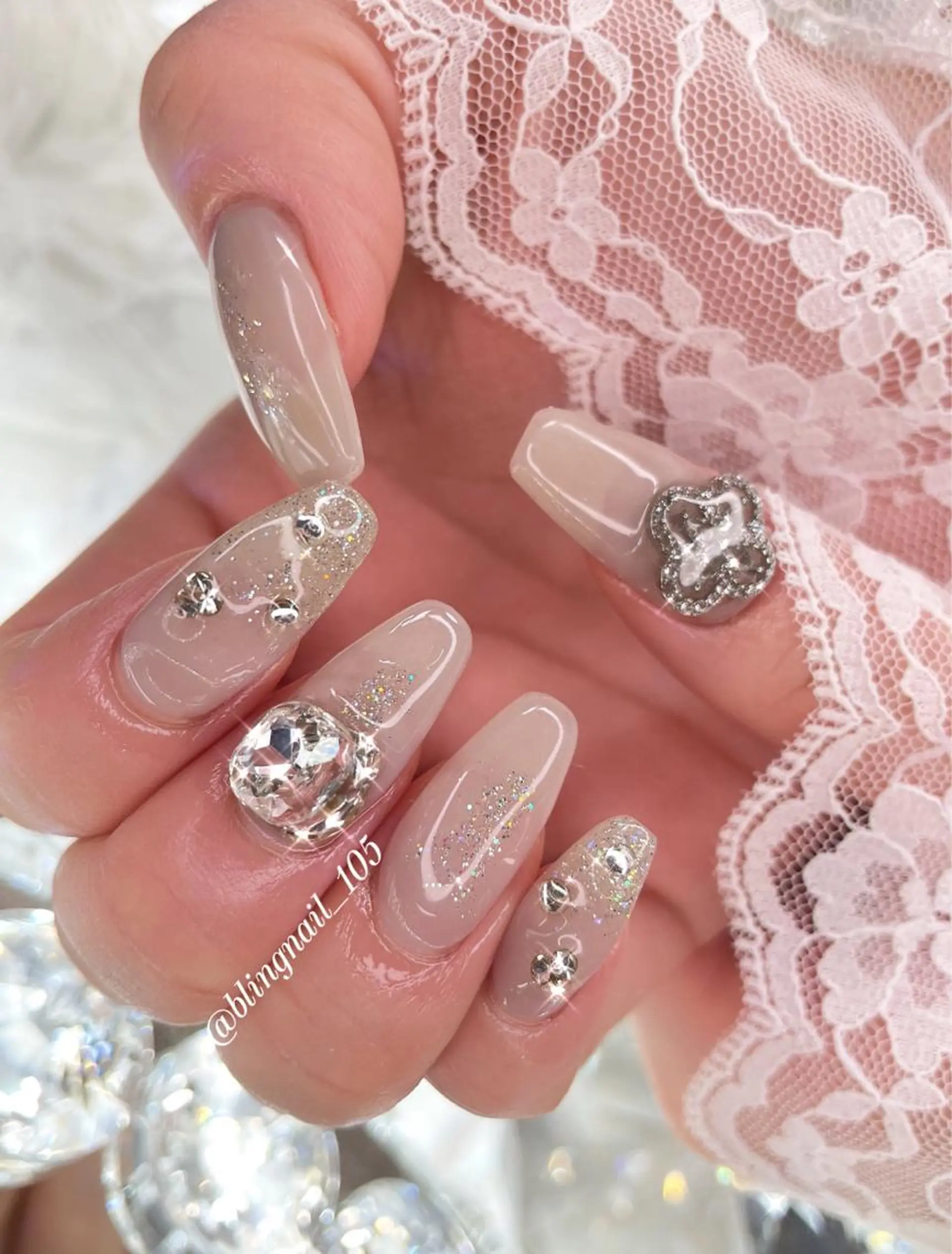 ネイル 23時まで❤︎韓国、 ワンホンネイルのネイルデザイン